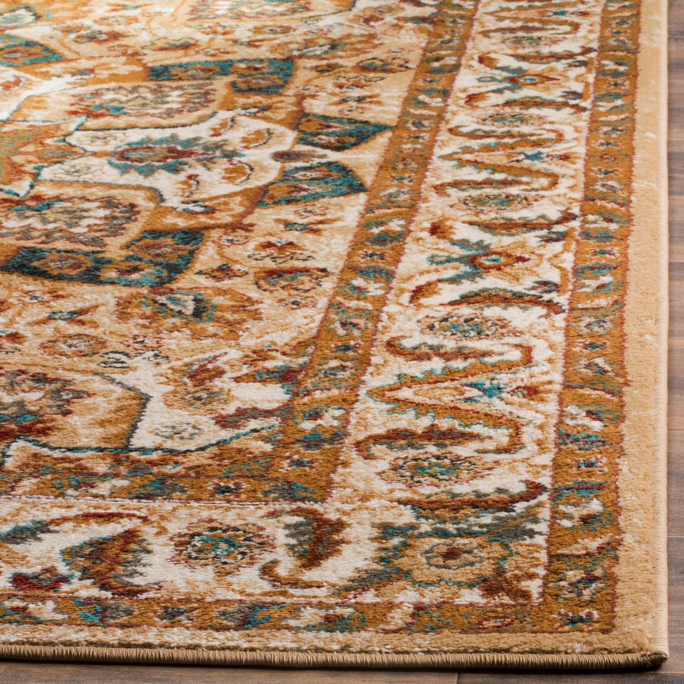 SAFAVIEH Summit Soini Traditional Oriental Rug