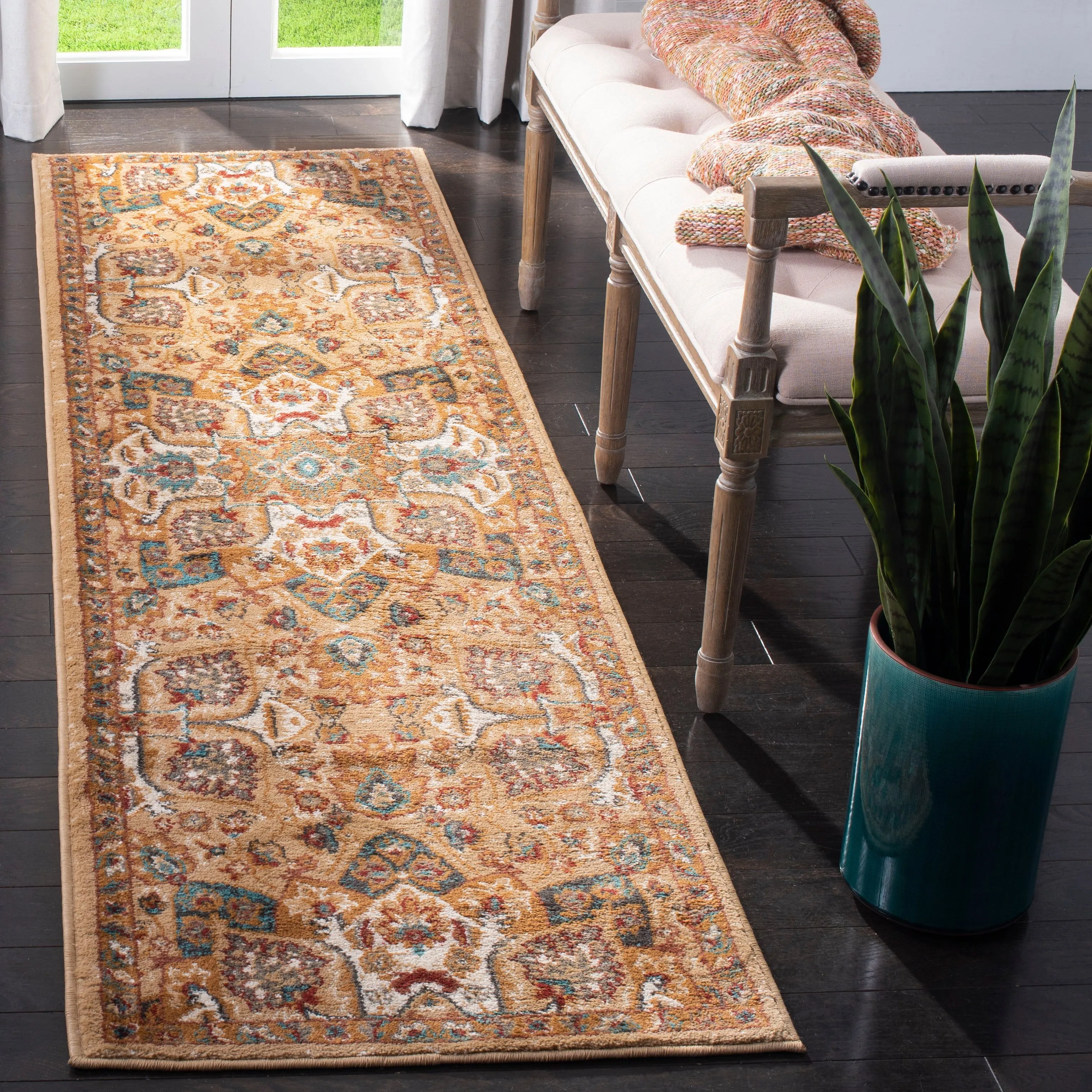 SAFAVIEH Summit Soini Traditional Oriental Rug