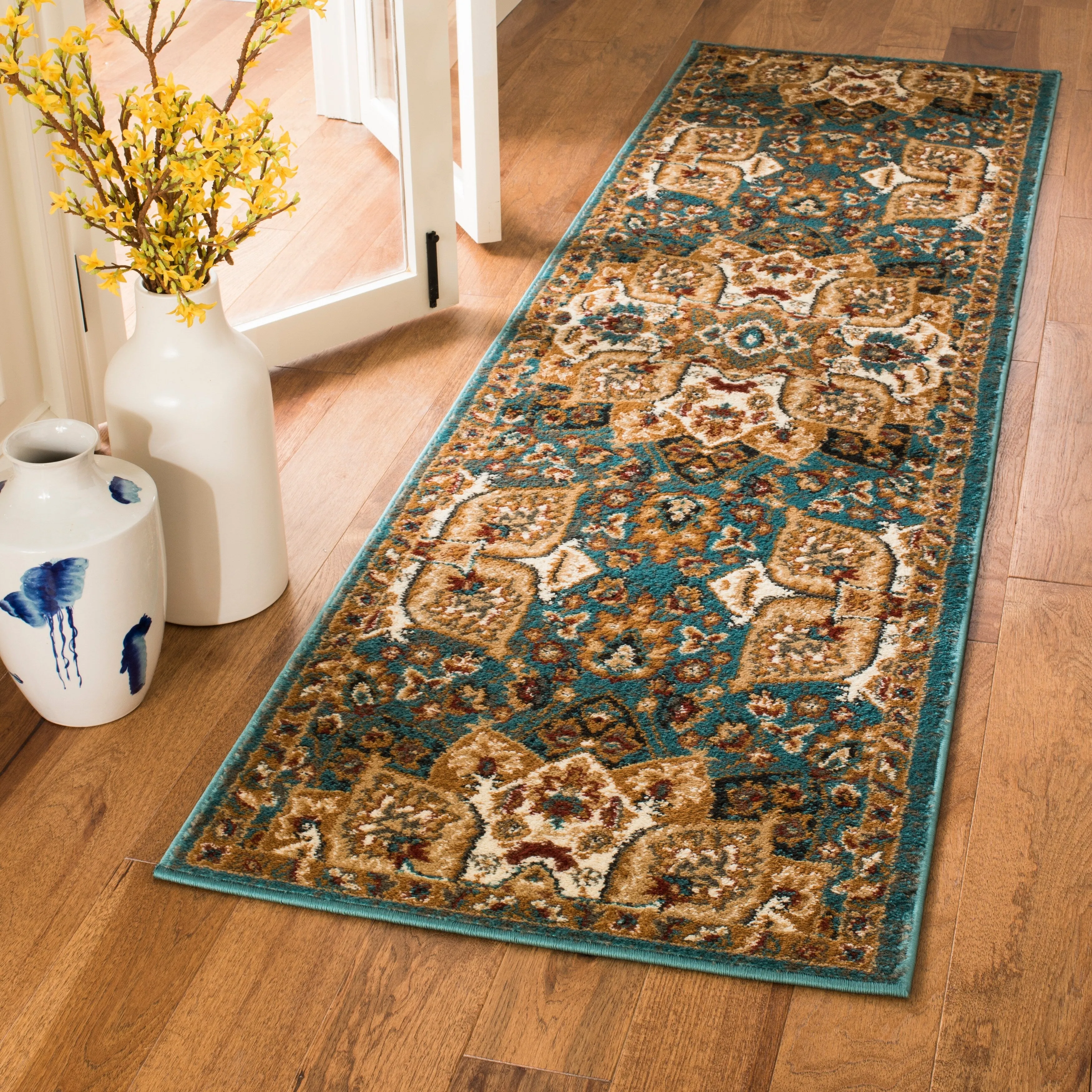 SAFAVIEH Summit Soini Traditional Oriental Rug