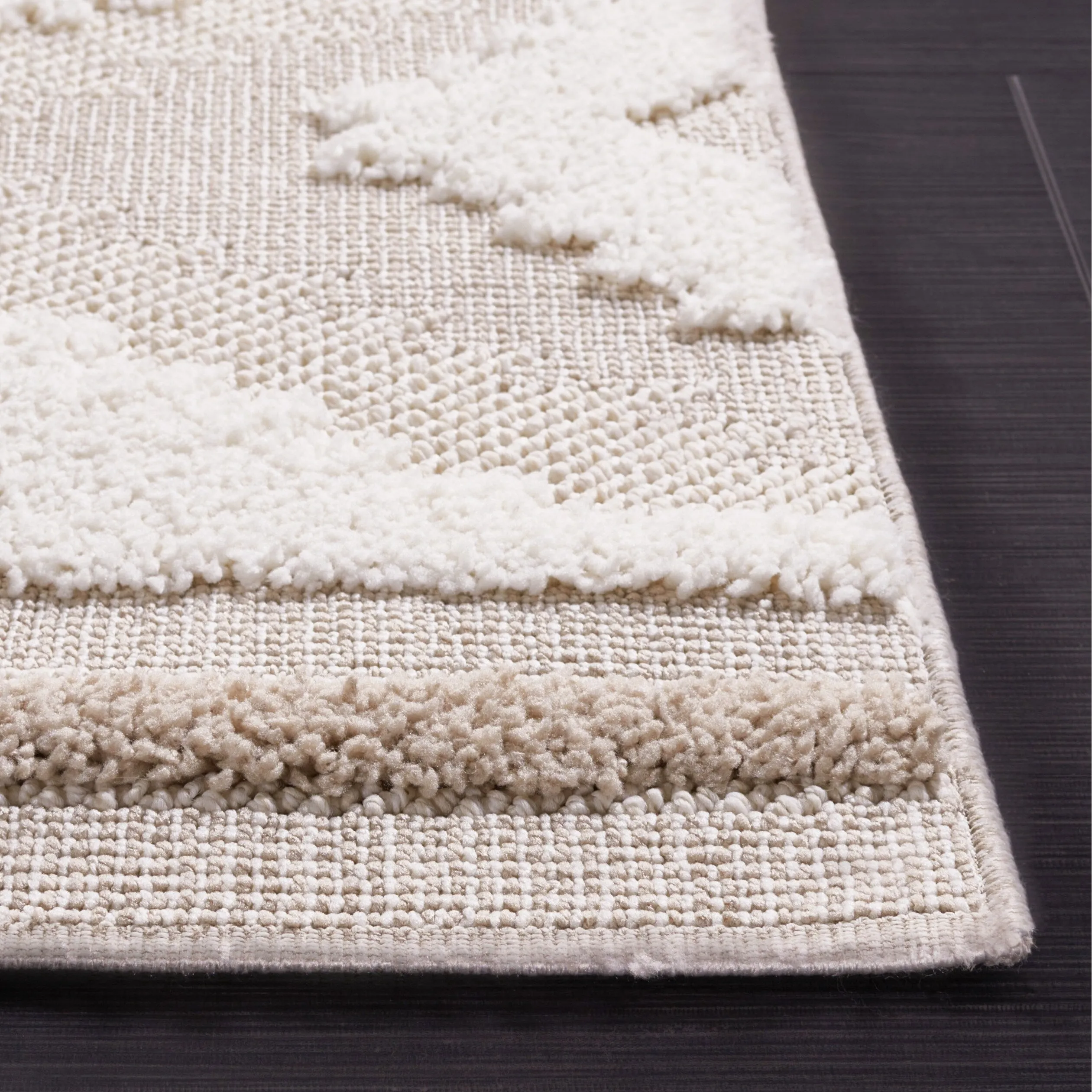 SAFAVIEH Trends Emelie Boho Chevron Rug