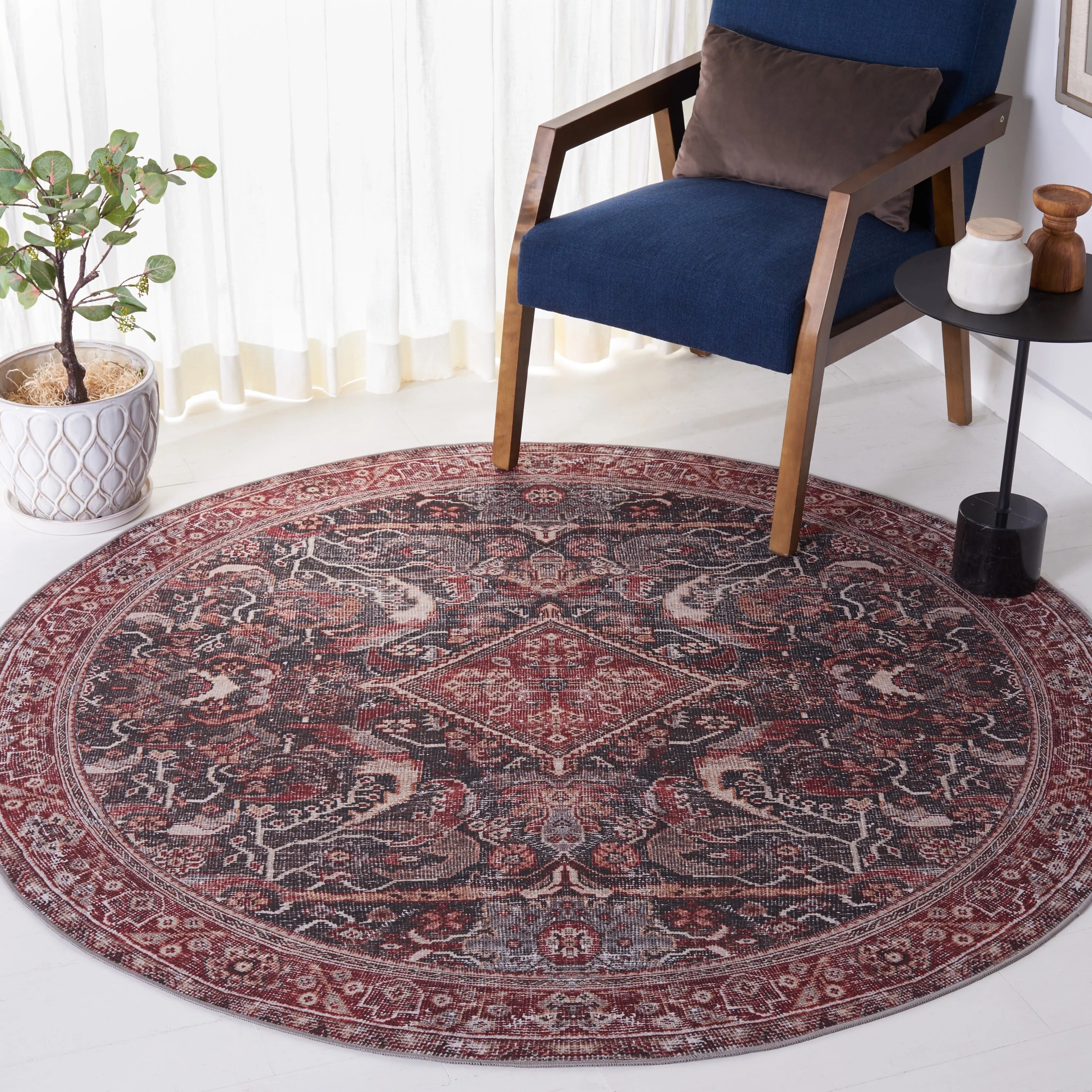 SAFAVIEH Tucson Machine Washable Slip Resistant Antja Oriental Rug