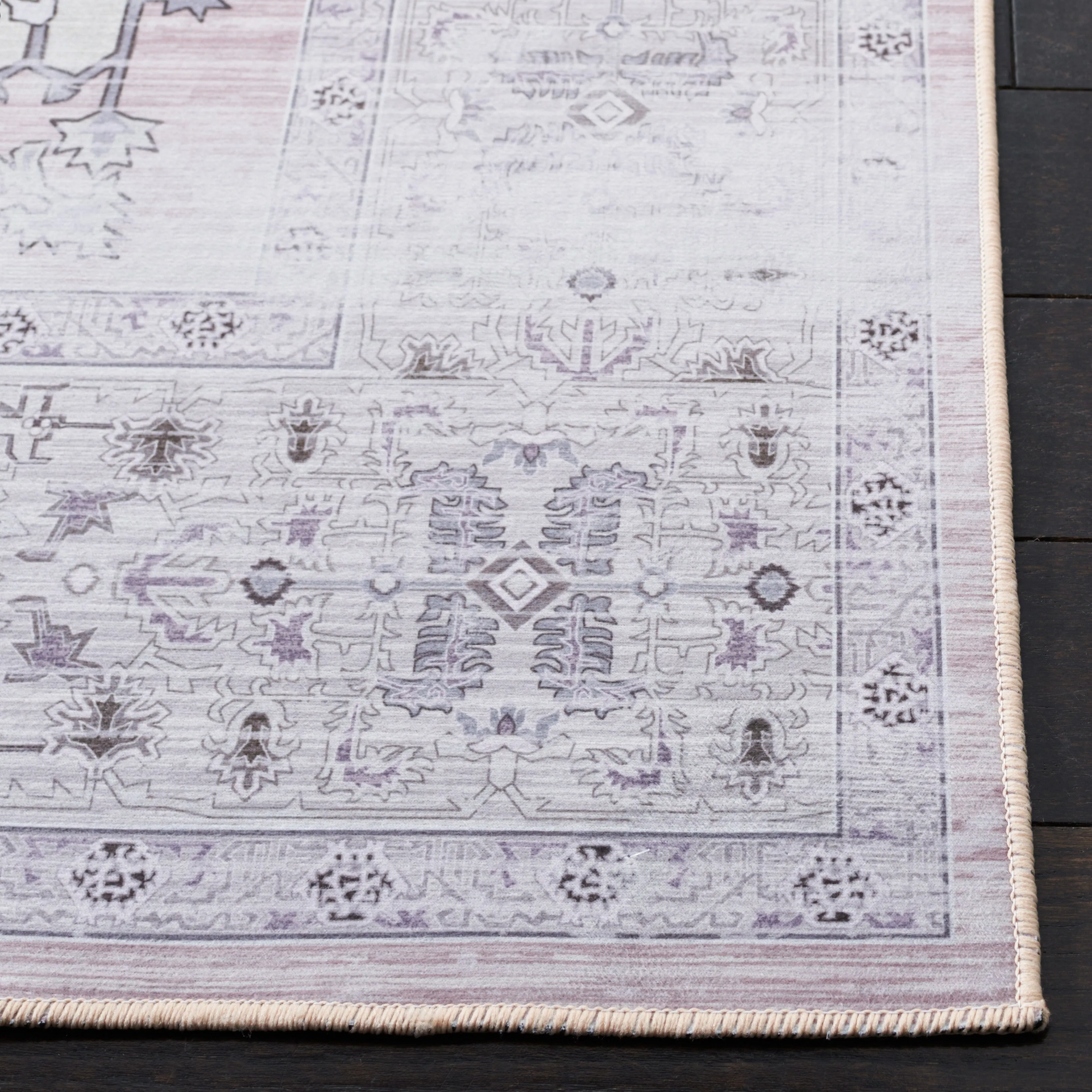 SAFAVIEH Tucson Machine Washable Slip Resistant Dorcas Oriental Medallion
