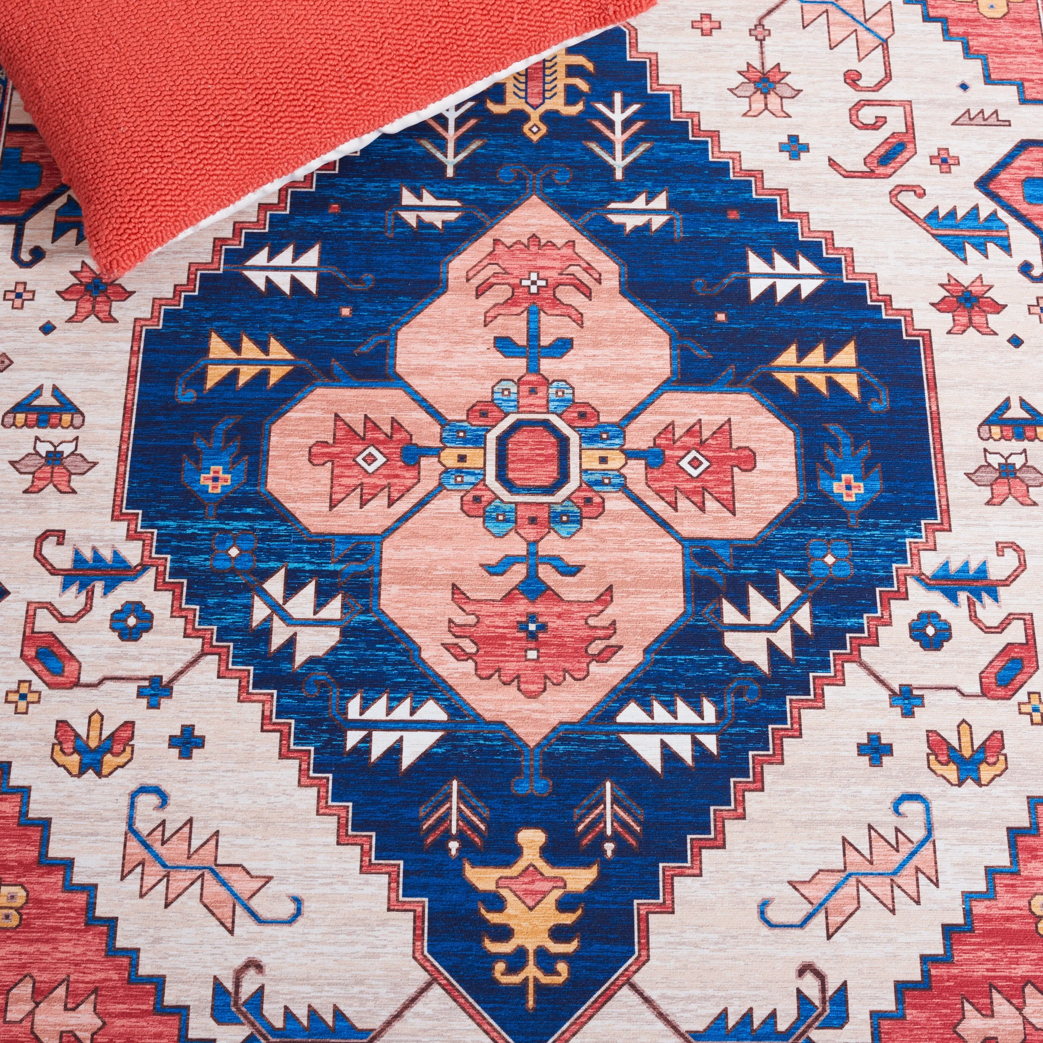 SAFAVIEH Tucson Machine Washable Slip Resistant Dorcas Oriental Medallion