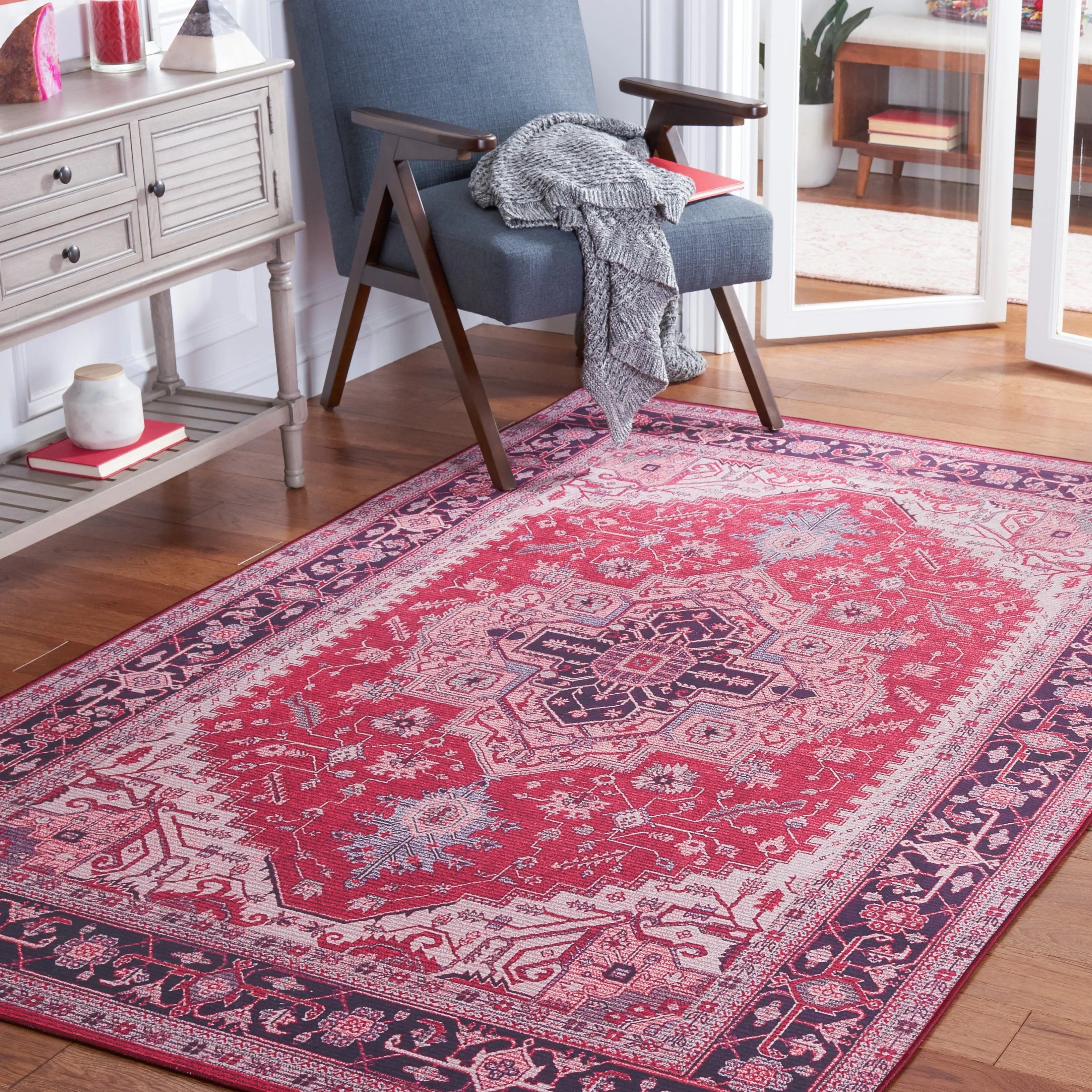 SAFAVIEH Tucson Machine Washable Slip Resistant Emmer Traditional Rug