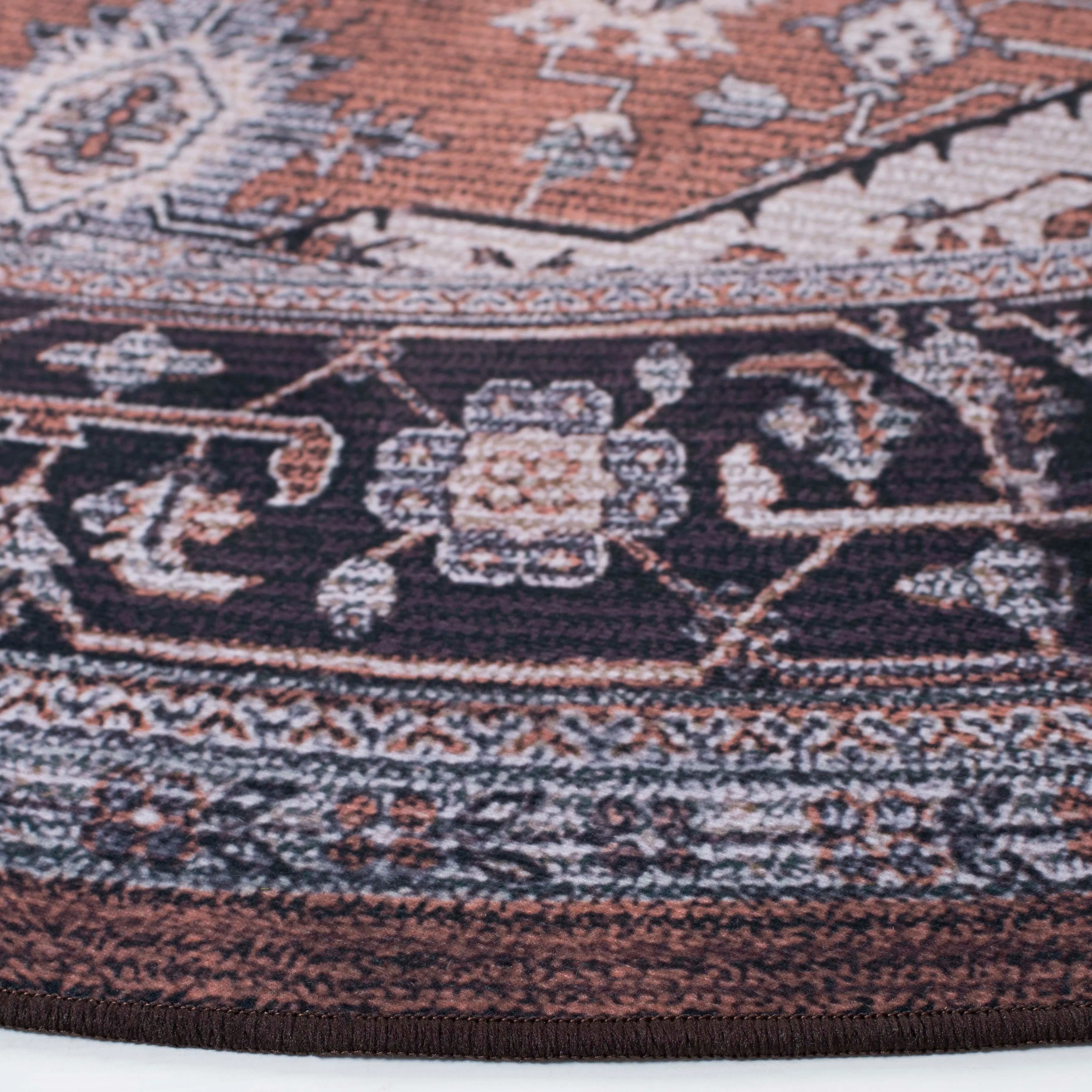 SAFAVIEH Tucson Machine Washable Slip Resistant Emmer Traditional Rug