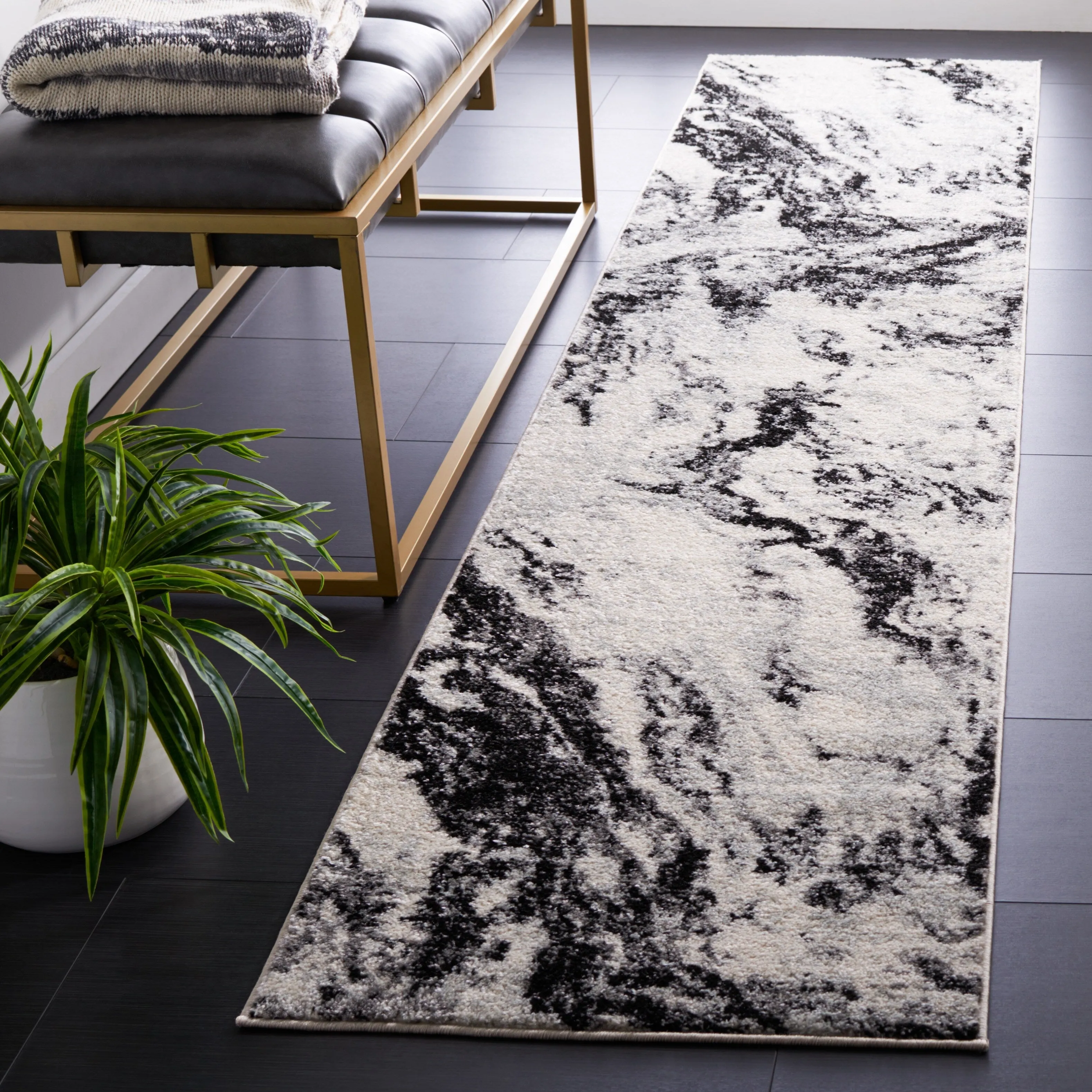 SAFAVIEH Tulum Erblina Bohemian & Eclectic Rug