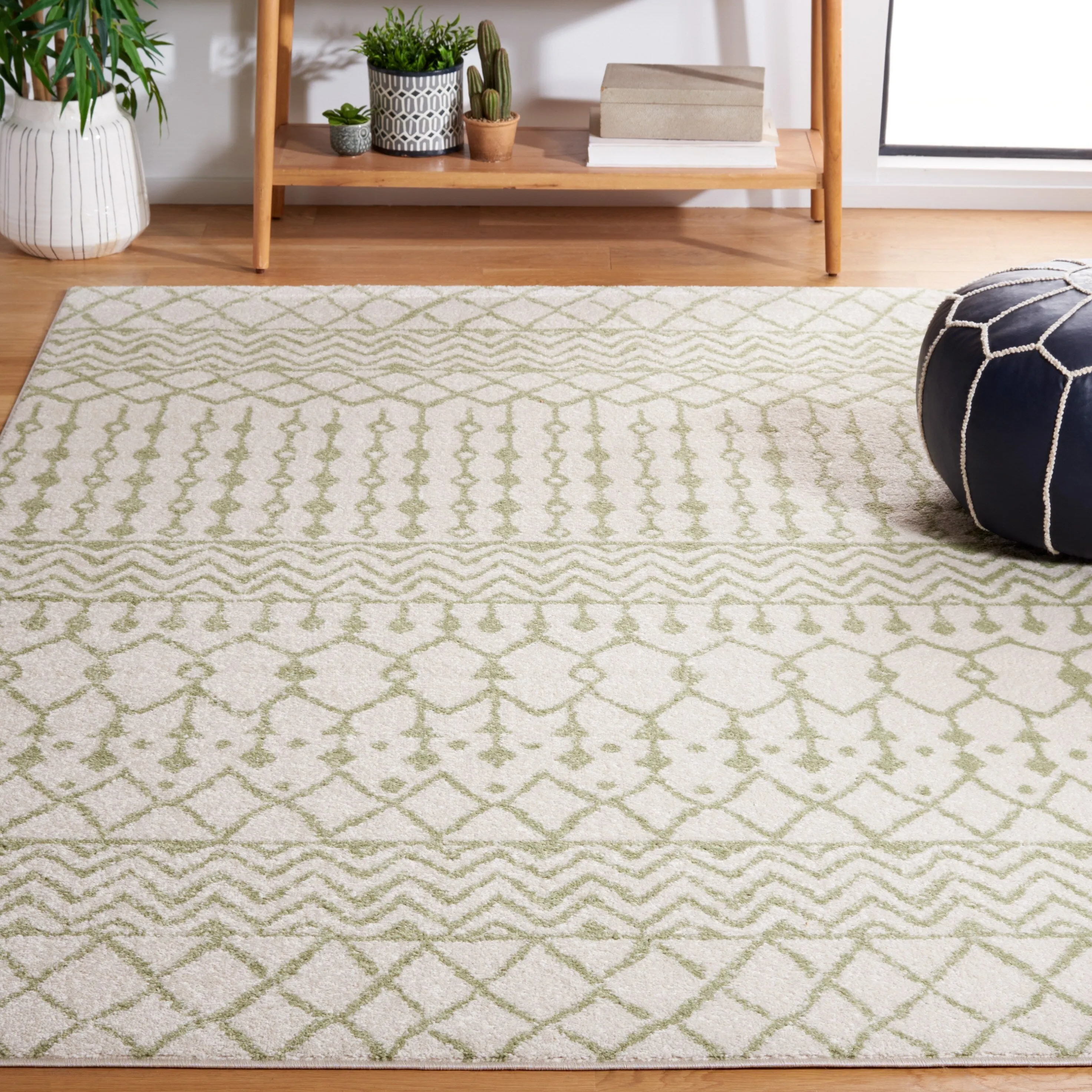 SAFAVIEH Tulum Metta Moroccan Boho Tribal Rug