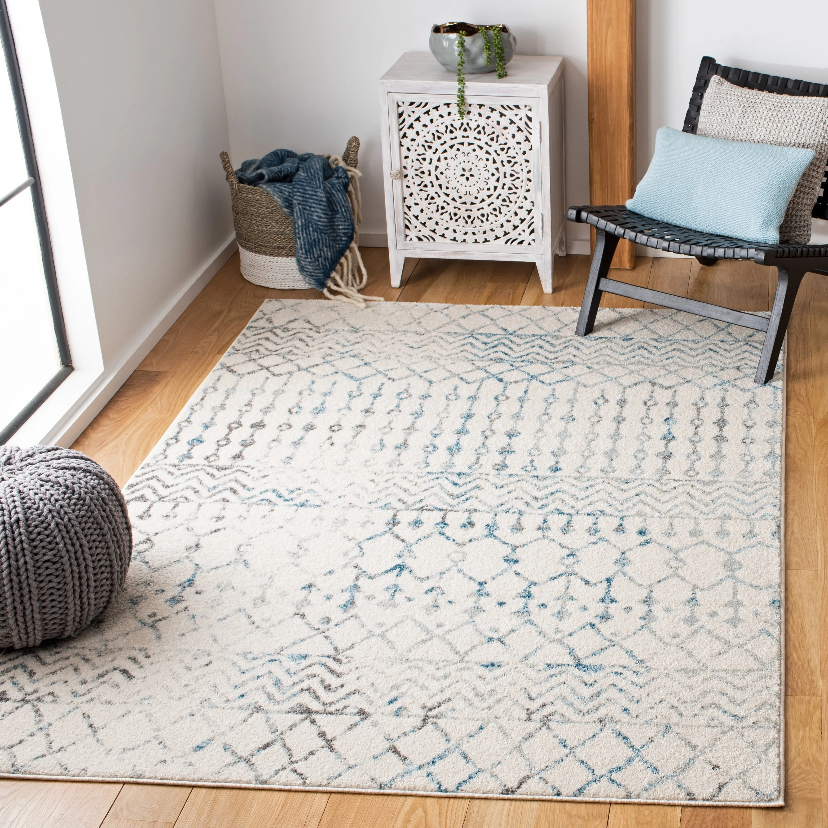 SAFAVIEH Tulum Metta Moroccan Boho Tribal Rug