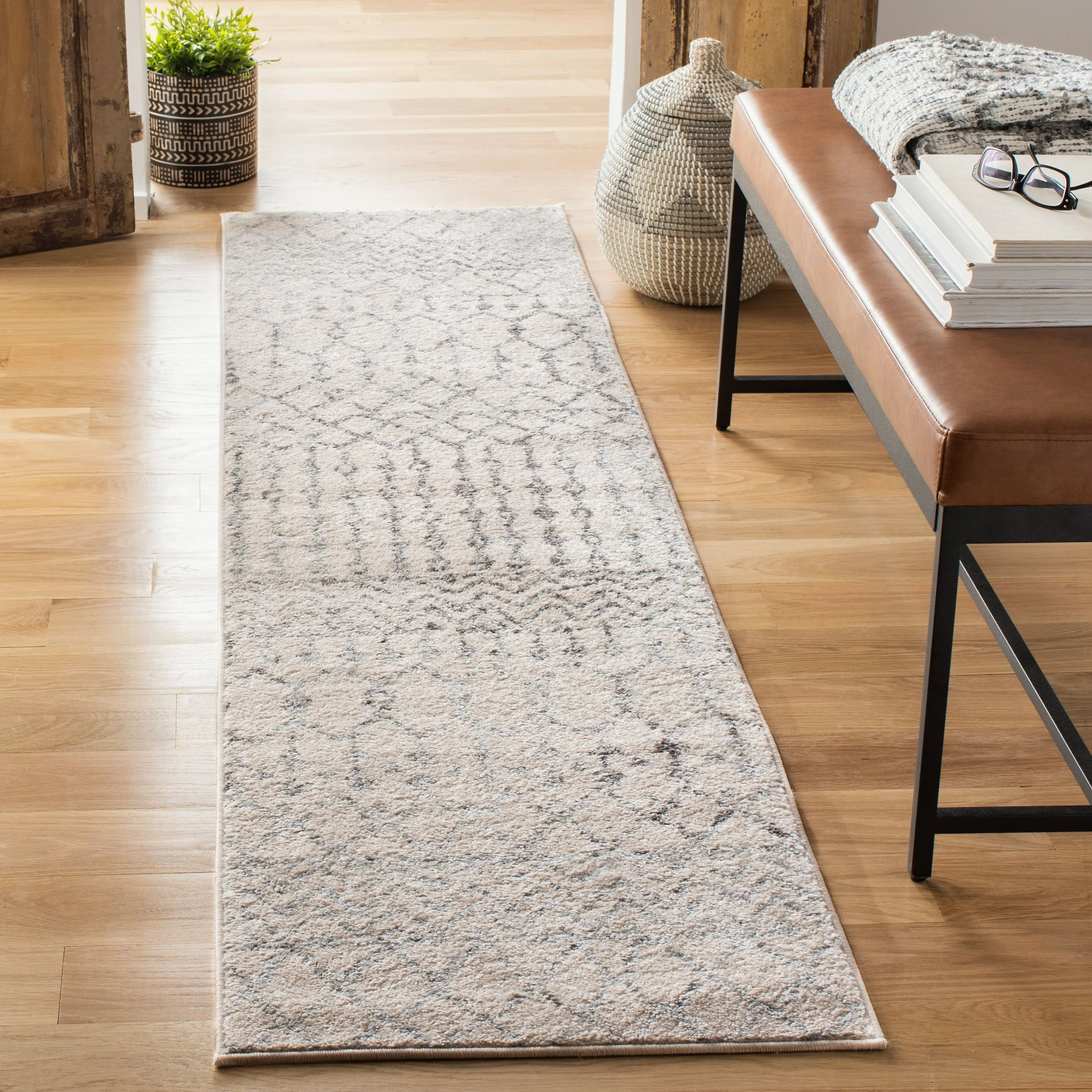 SAFAVIEH Tulum Metta Moroccan Boho Tribal Rug