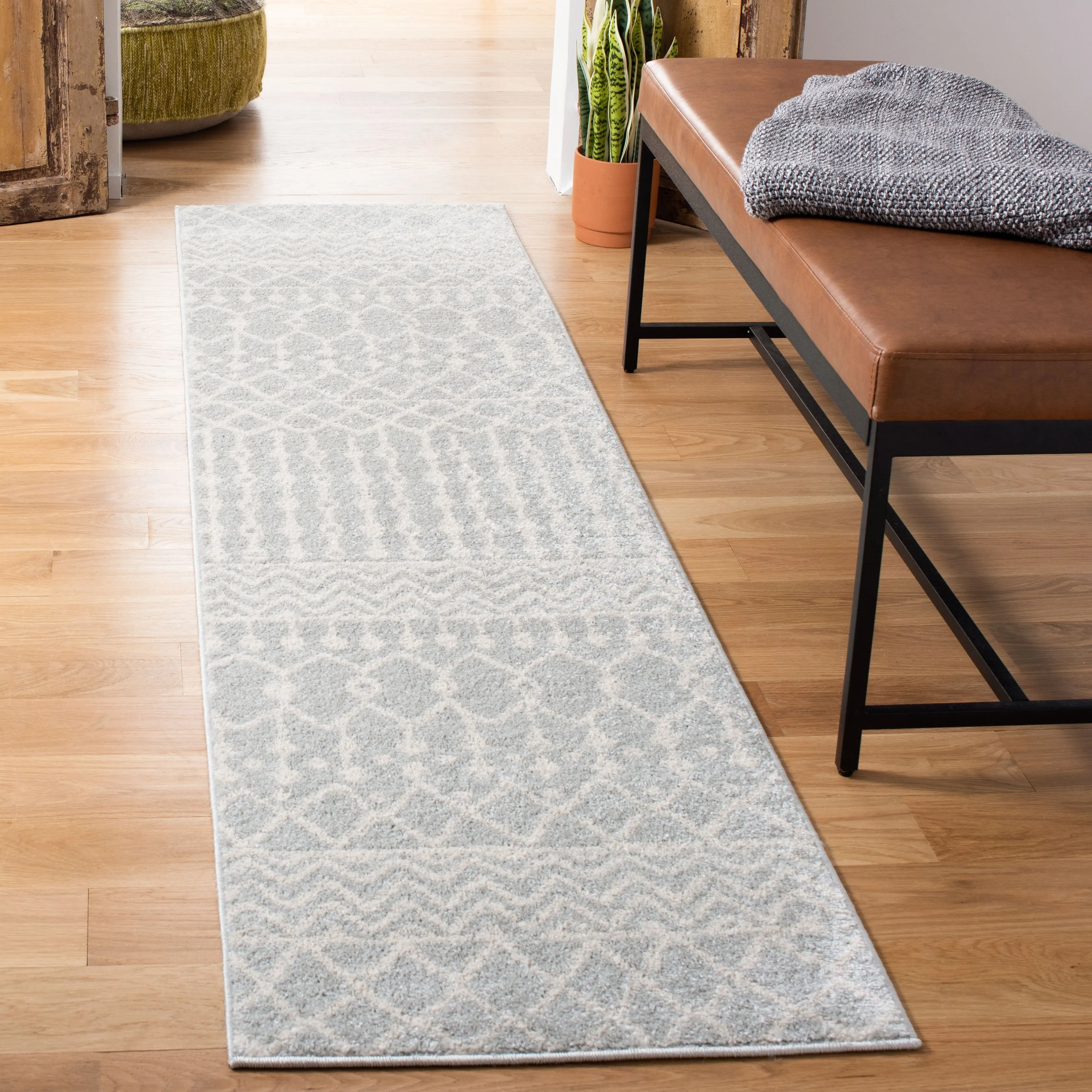 SAFAVIEH Tulum Metta Moroccan Boho Tribal Rug
