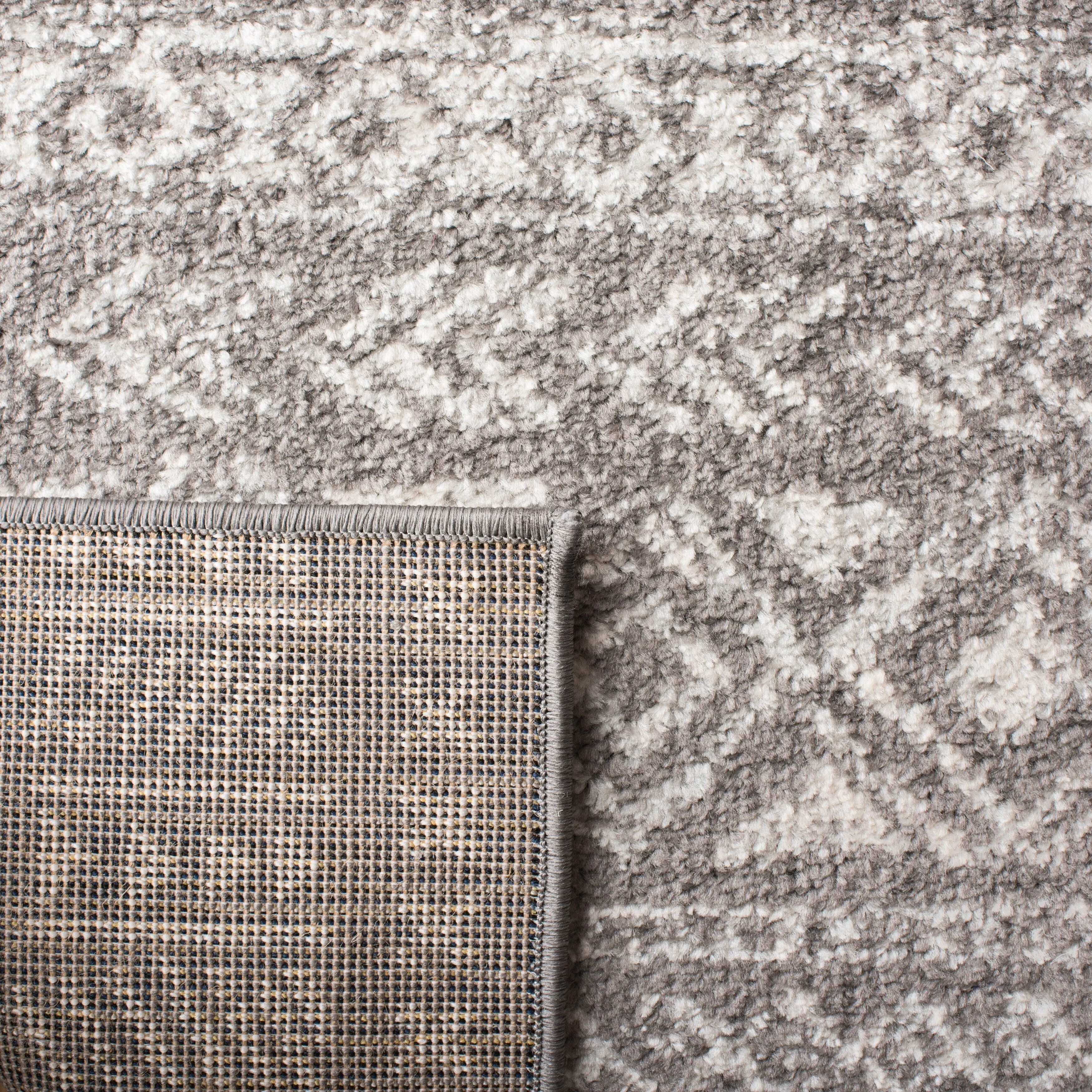 SAFAVIEH Tulum Sophronia Moroccan Boho Rug