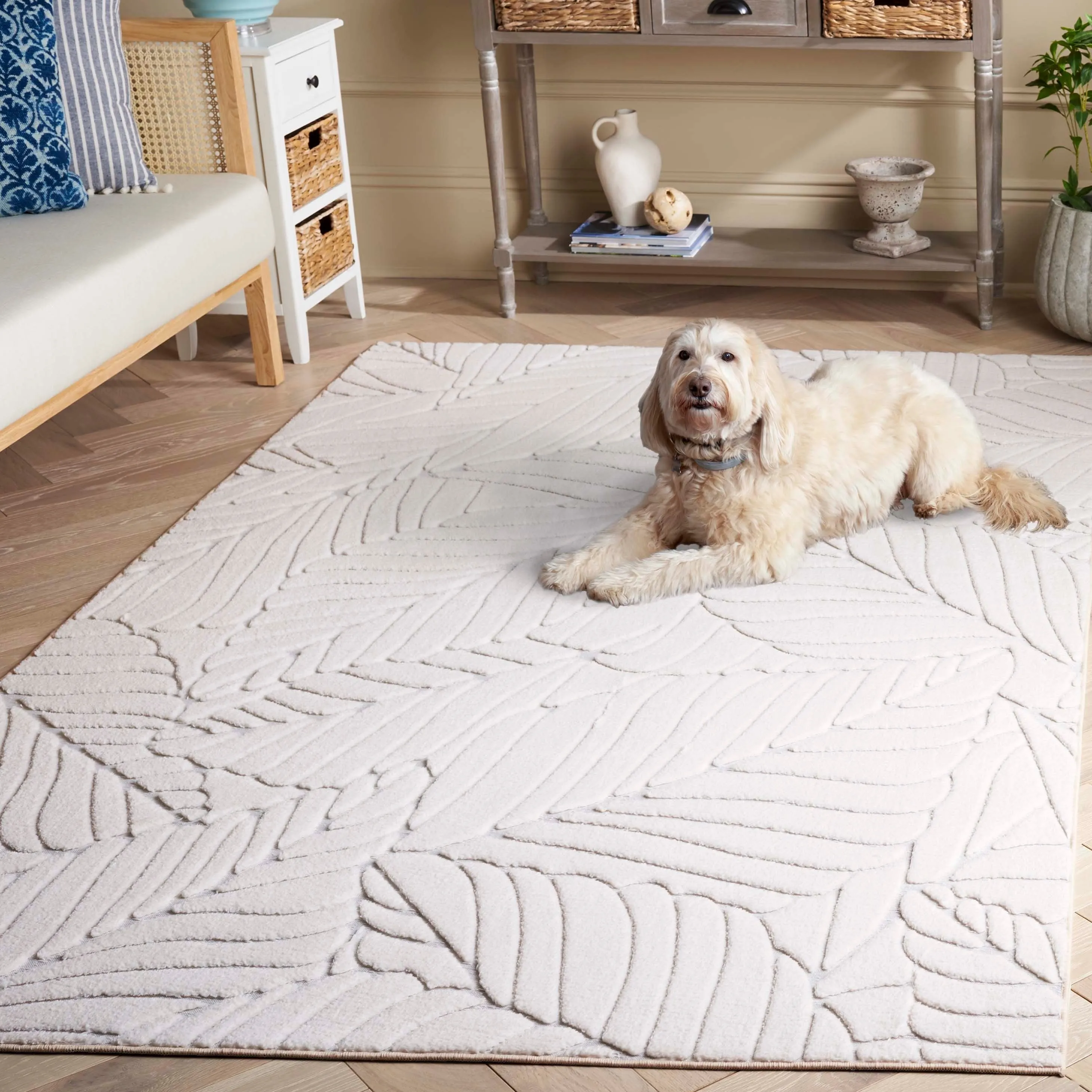 SAFAVIEH Versailles Susanna Traditional Rug