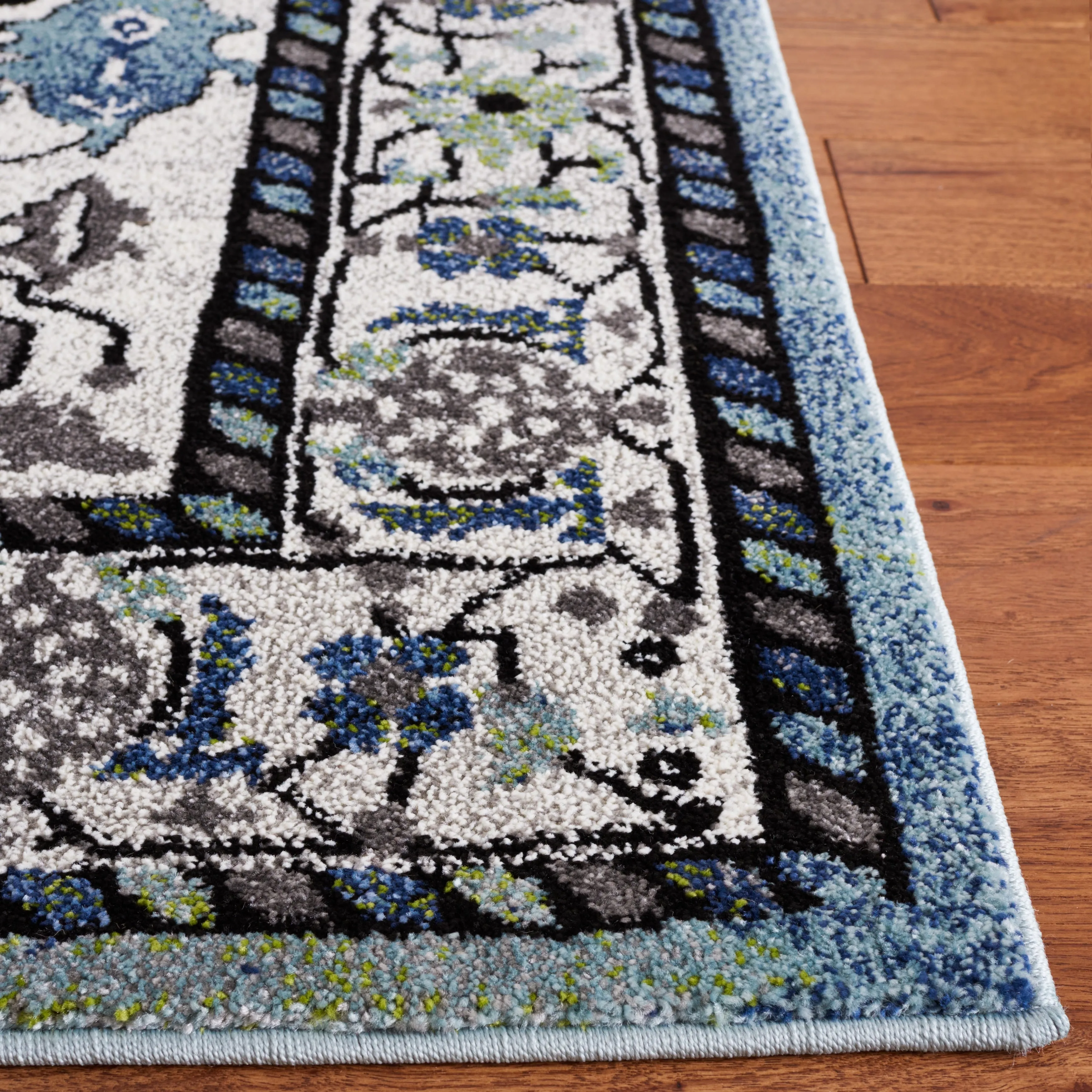 SAFAVIEH Vintage Hamadan Polly Rug