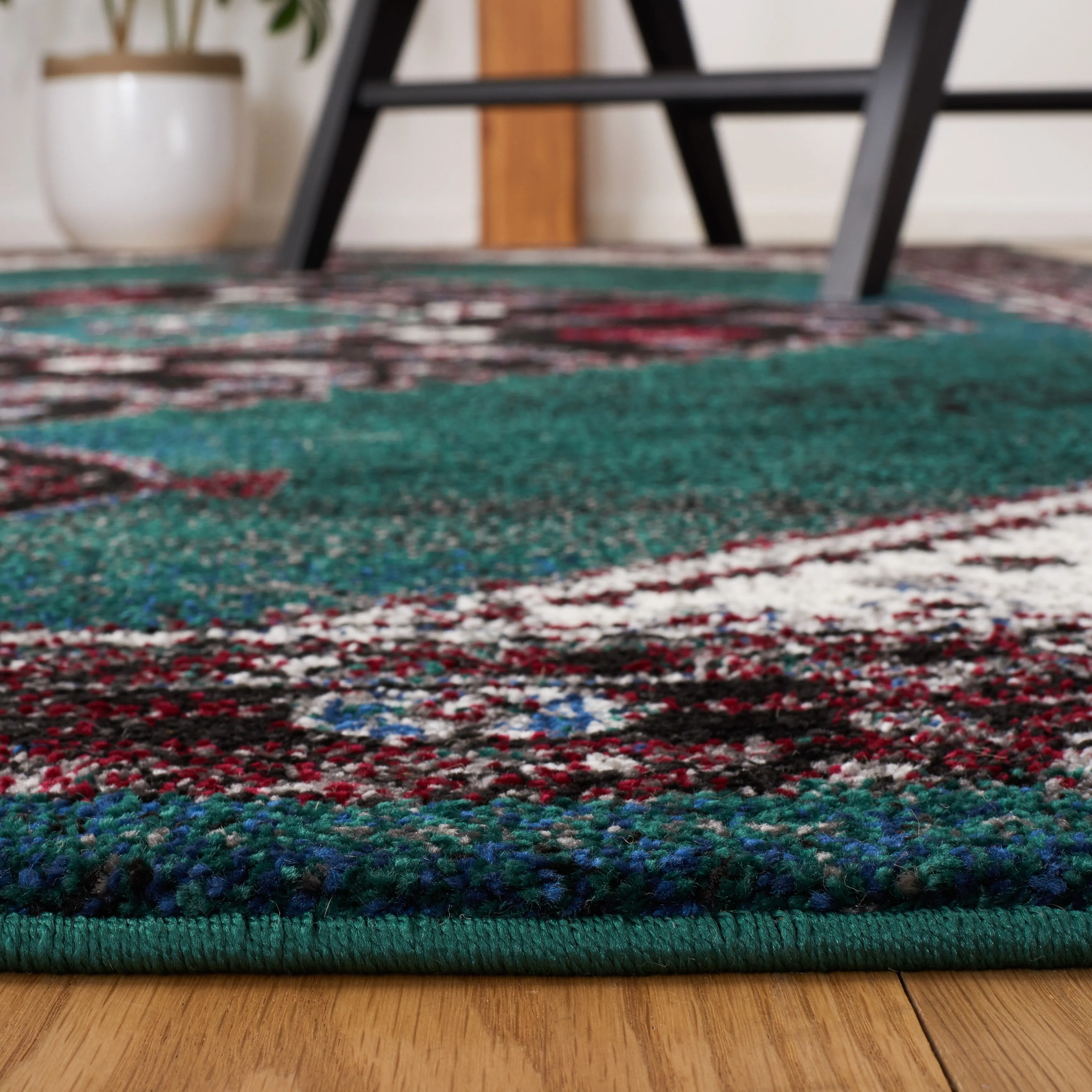 SAFAVIEH Vintage Hamadan Sandina Traditional Oriental Rug