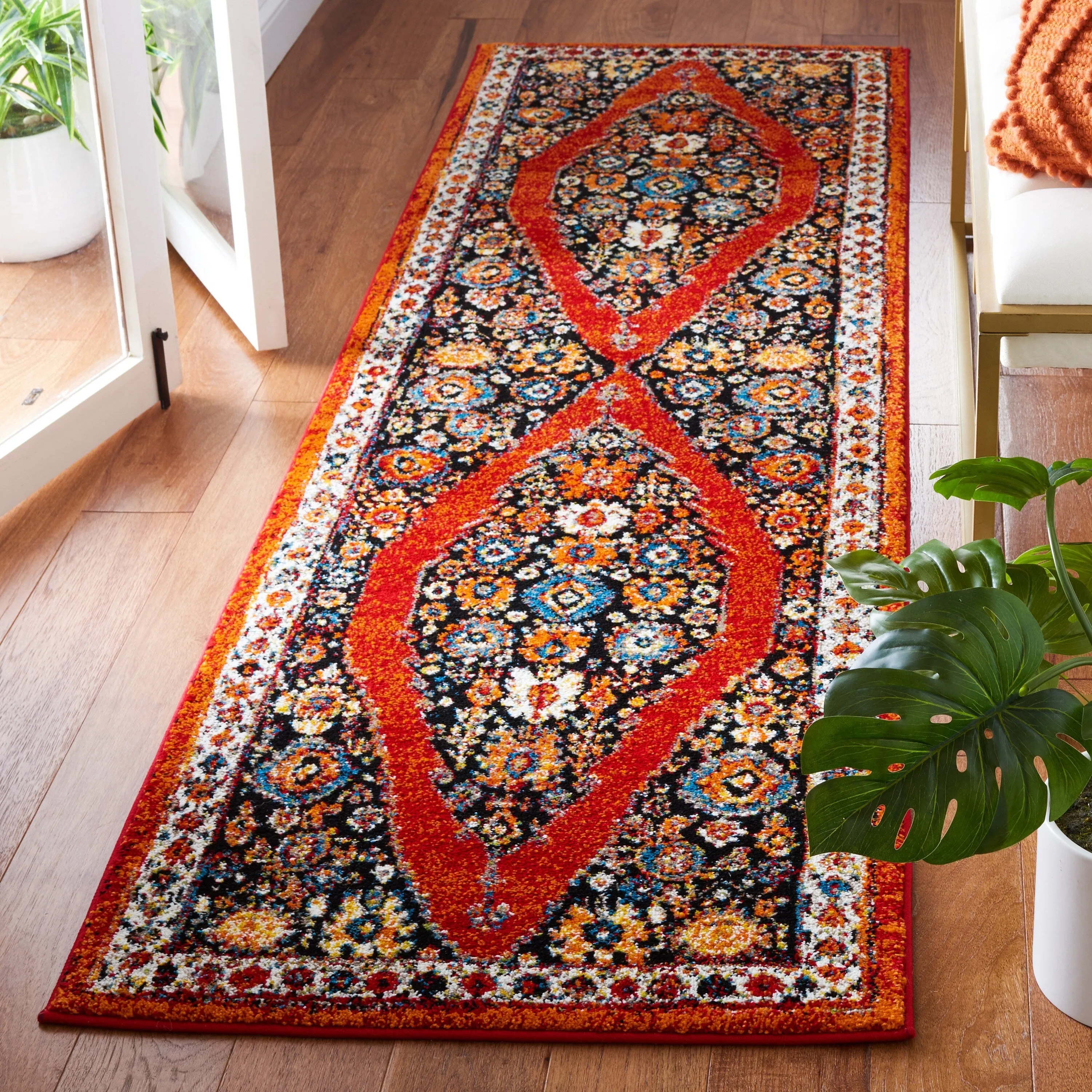 SAFAVIEH Vintage Hamadan Viveka Rug