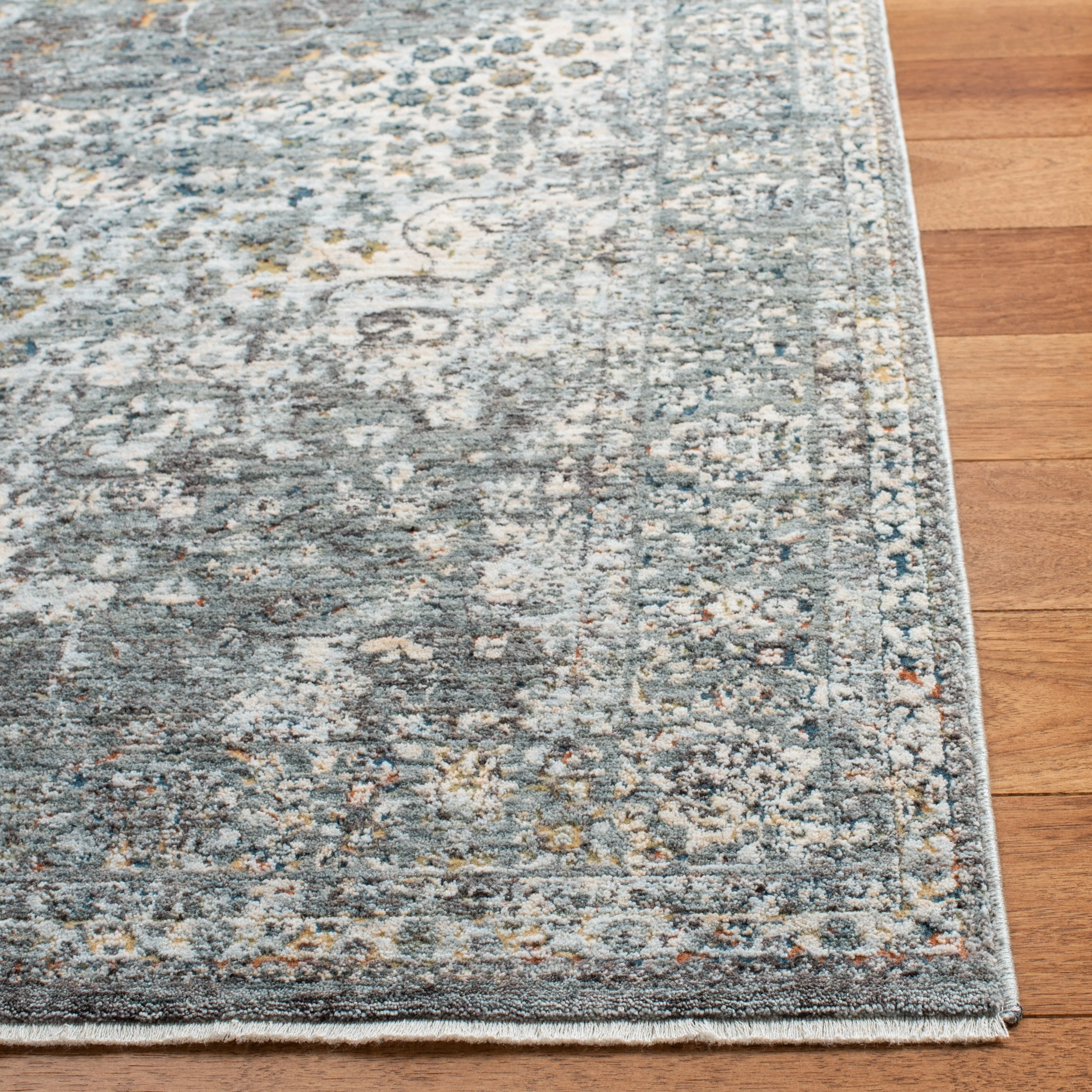SAFAVIEH Winston Sadie Oriental Polyester Rug