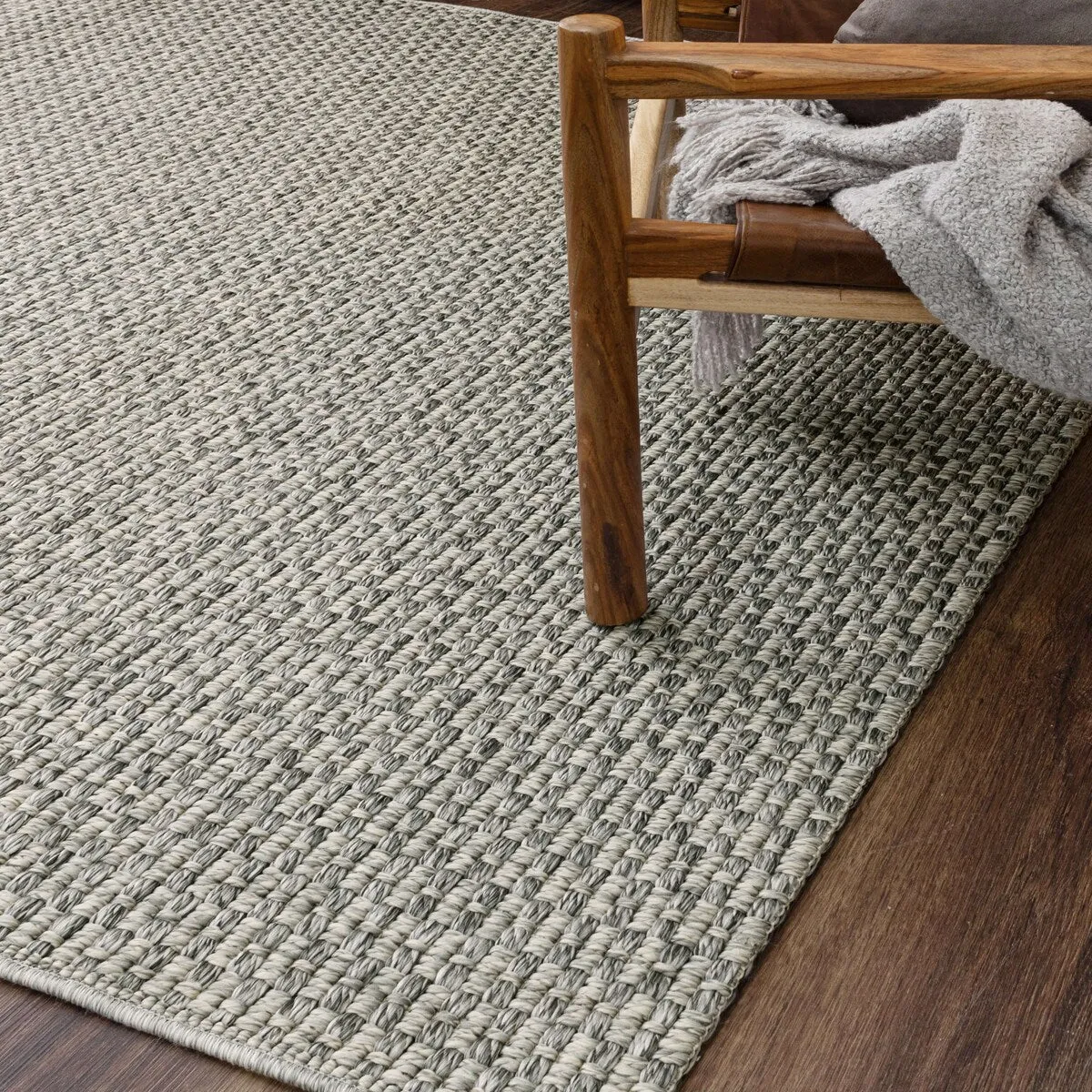 Salt Life Lanai Indoor Outdoor Woven Area Rug by Karastan