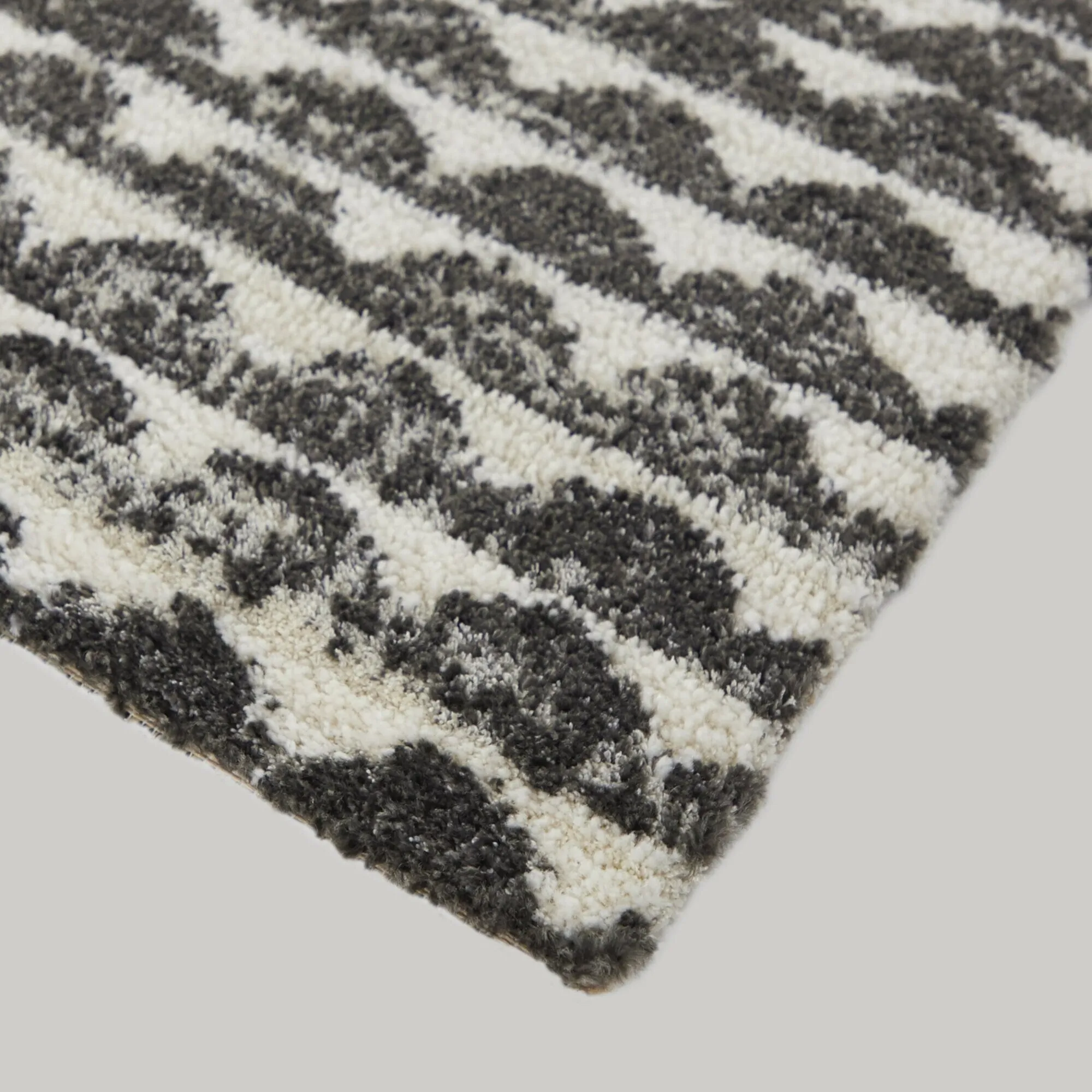 Sawyer Geometric Wave Pattern Modern Plush Area Rug