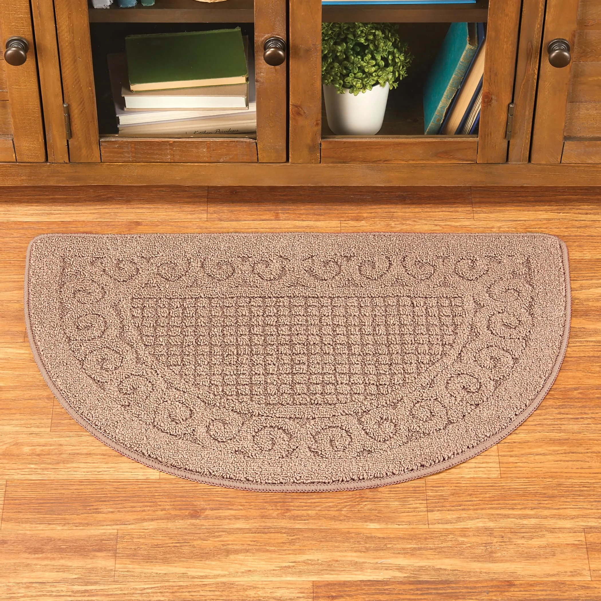 Scroll Border Berber Tufted Skid-Resistant Accent Slice Rug