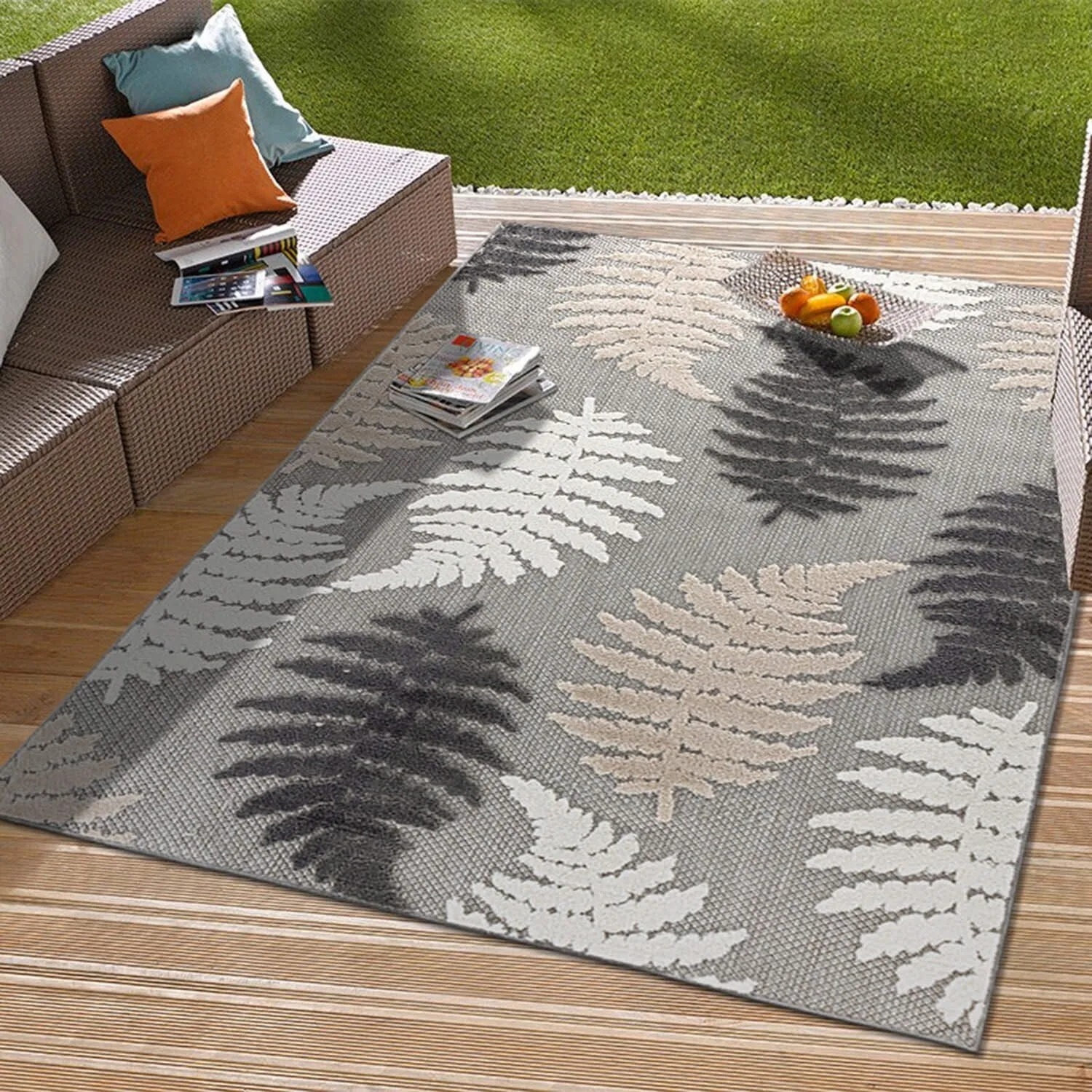 Seville Floral Leaves Indoor/Outdoor Area Rug