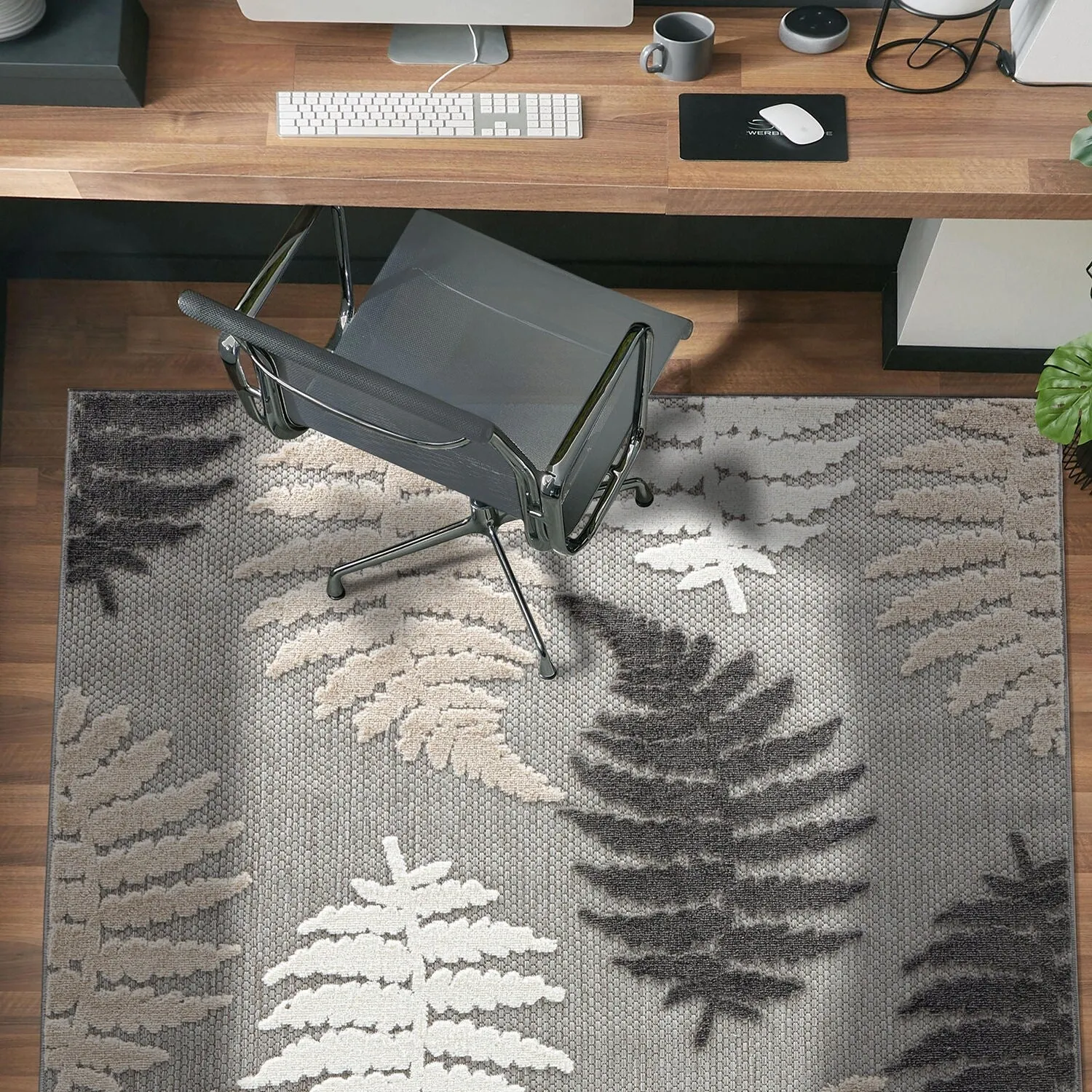 Seville Floral Leaves Indoor/Outdoor Area Rug