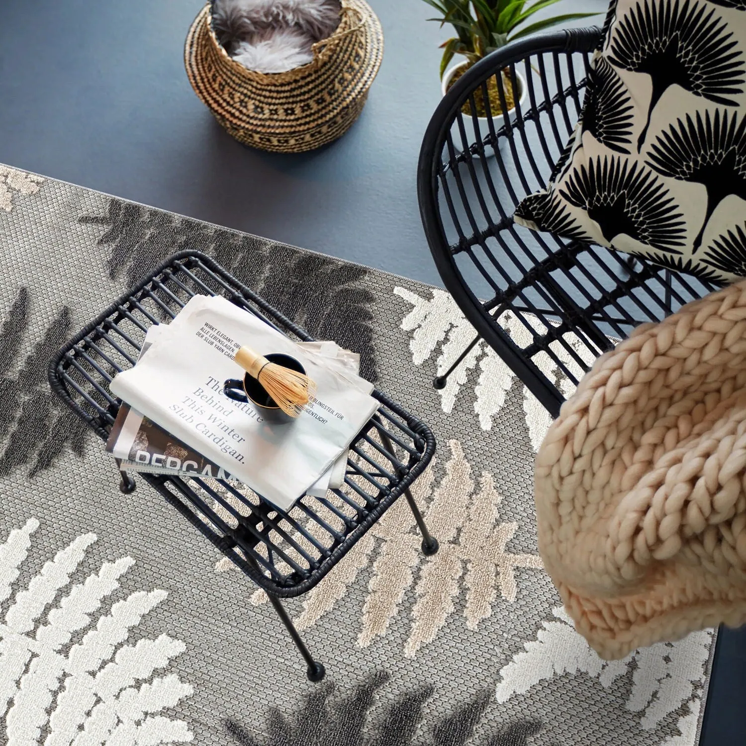 Seville Floral Leaves Indoor/Outdoor Area Rug