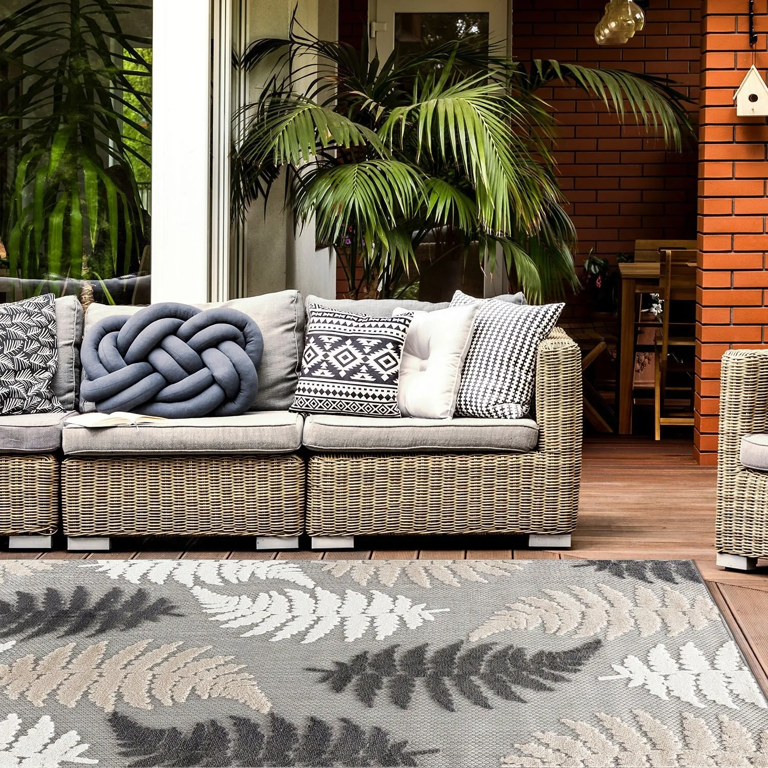 Seville Floral Leaves Indoor/Outdoor Area Rug