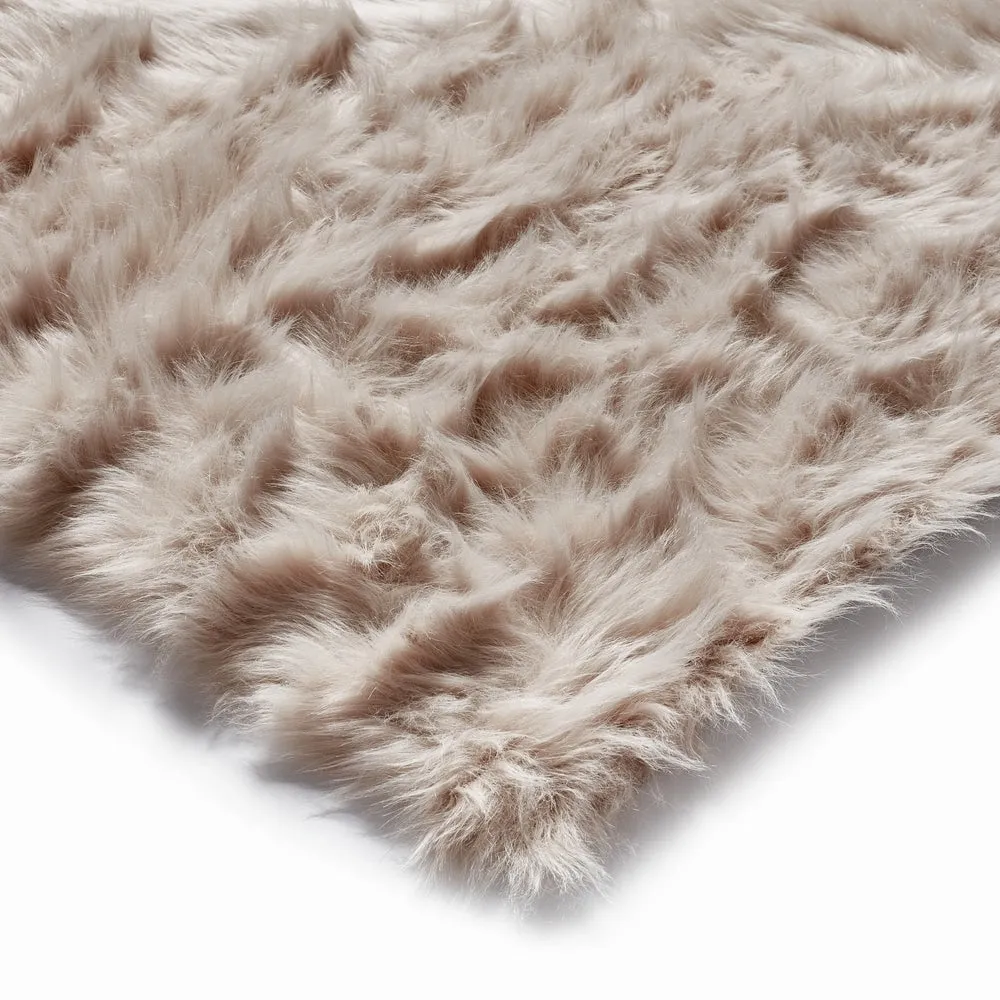 Strick & Bolton Newport Faux Sheepskin Shag Area Rug