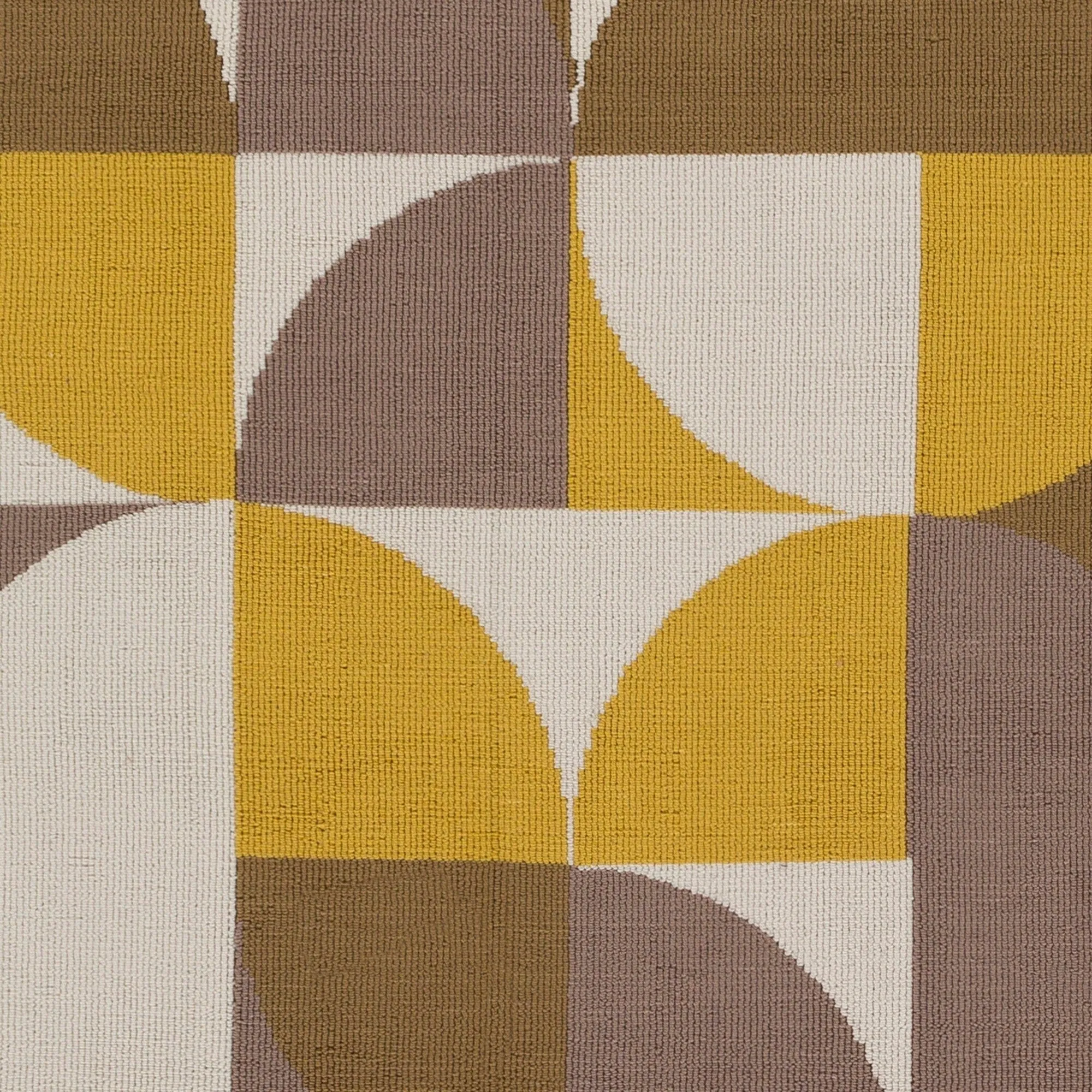Table-Tufted Vaci Polyester Rug