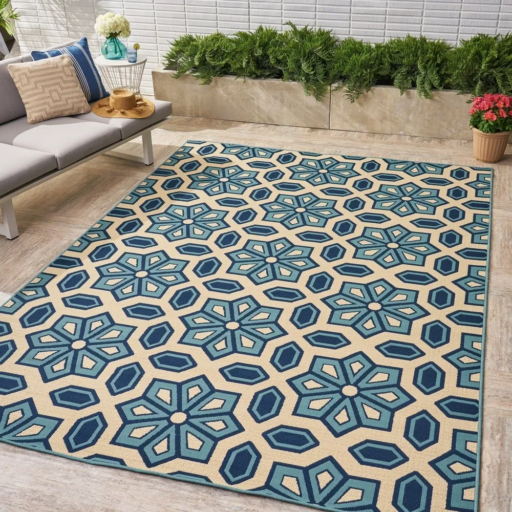 Tegan Indoor/ Outdoor Geometric Area Rug by Christopher Knight Home