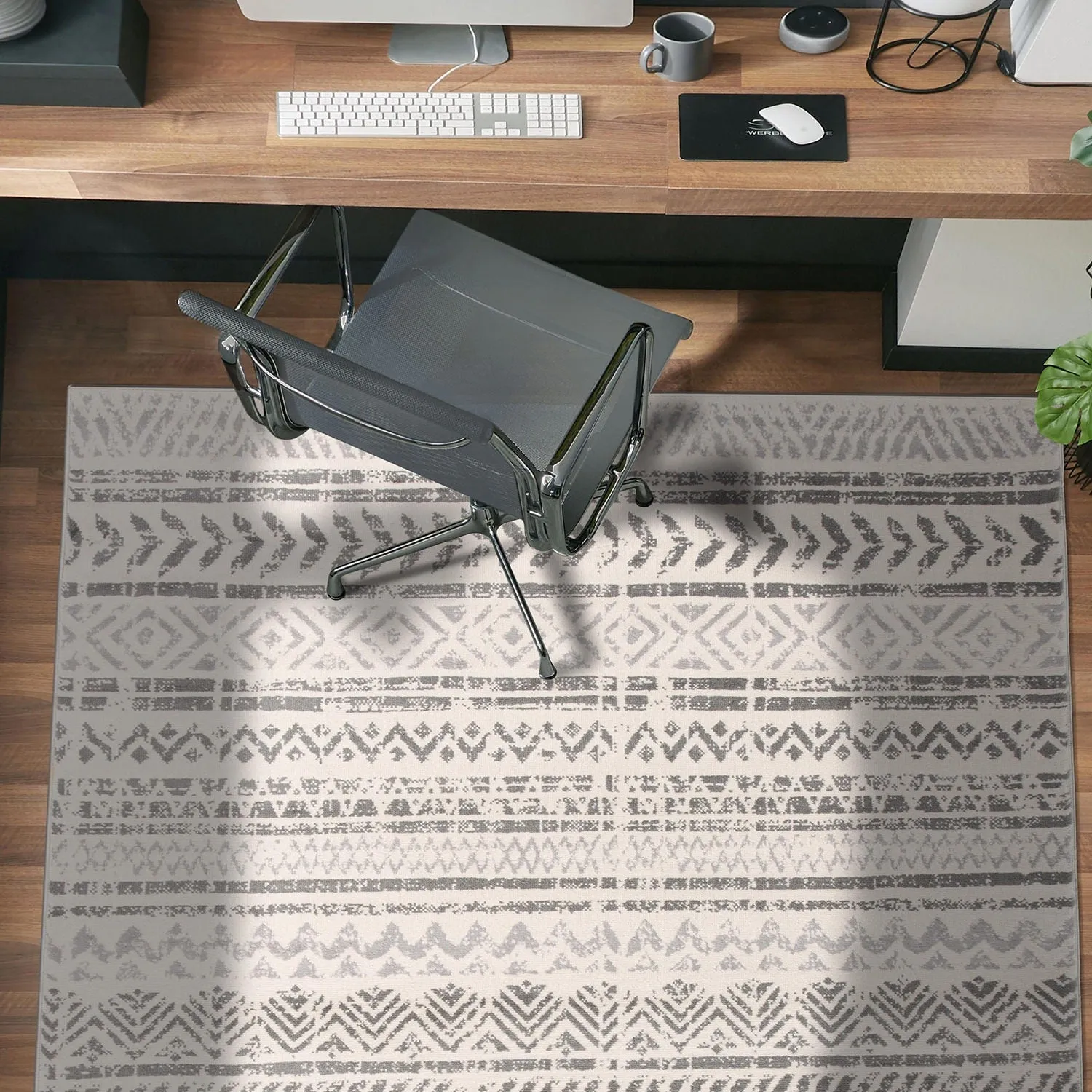 The Curated Nomad Midtown Geometric Distressed Bohemian Rug