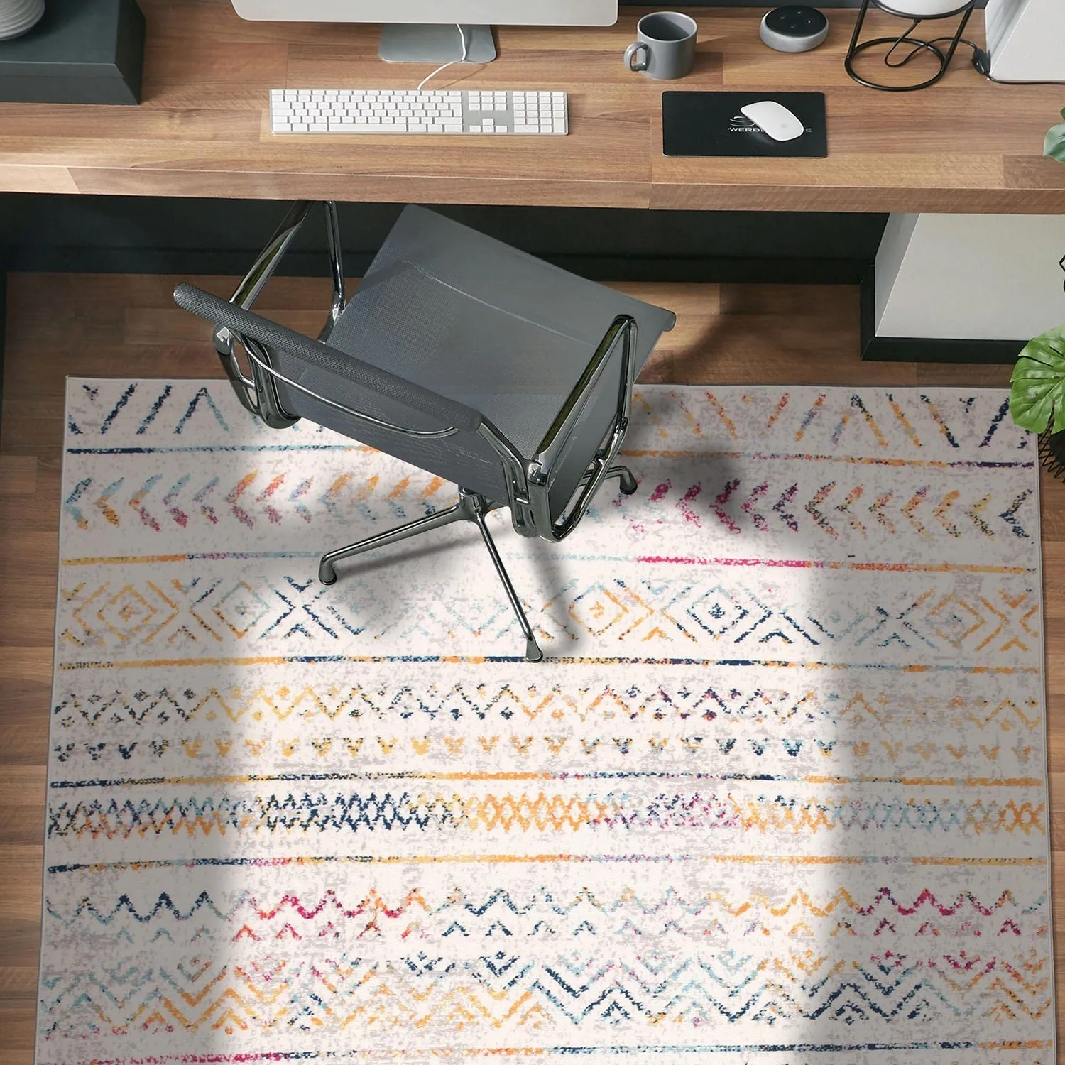 The Curated Nomad Midtown Geometric Distressed Bohemian Rug