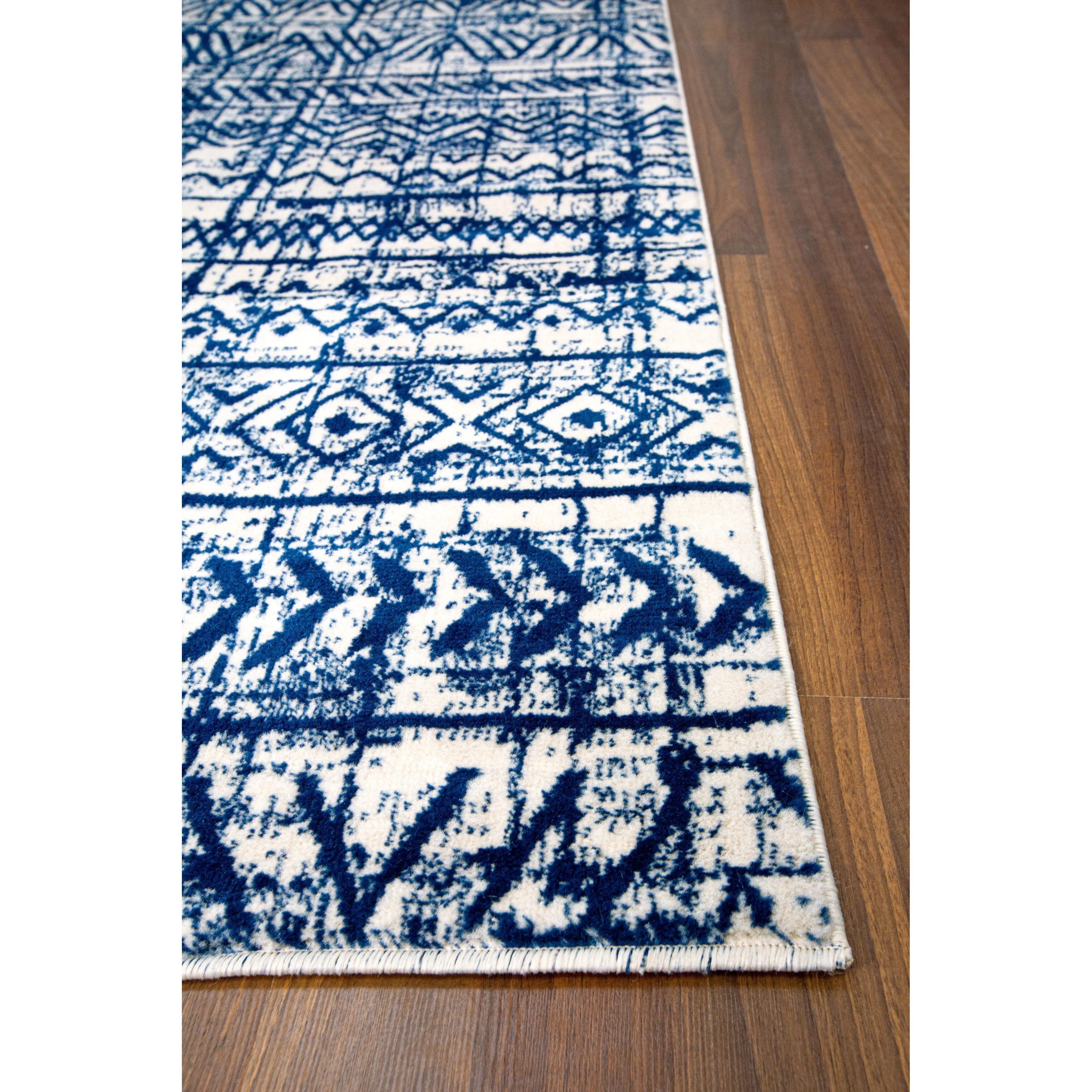 The Curated Nomad Midtown Geometric Distressed Bohemian Rug