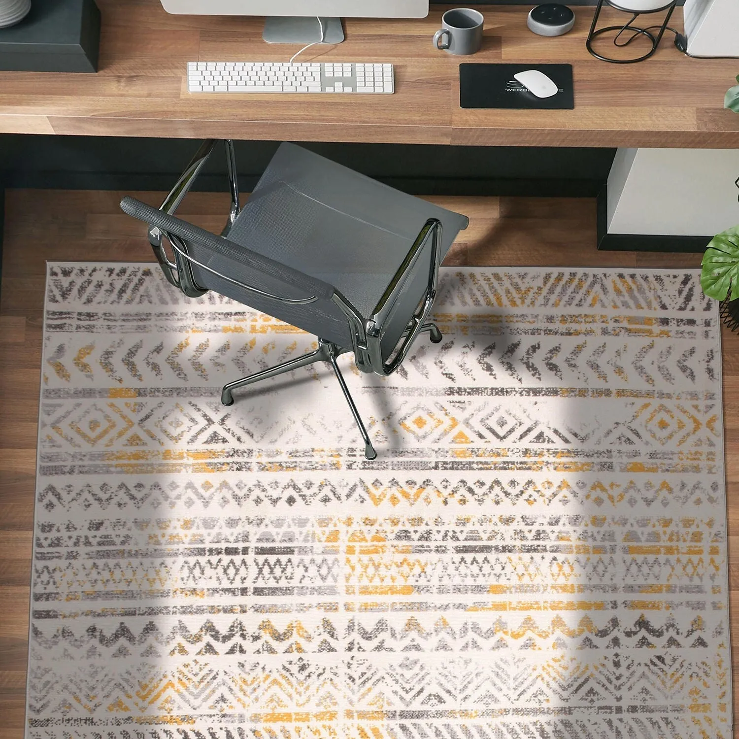 The Curated Nomad Midtown Geometric Distressed Bohemian Rug