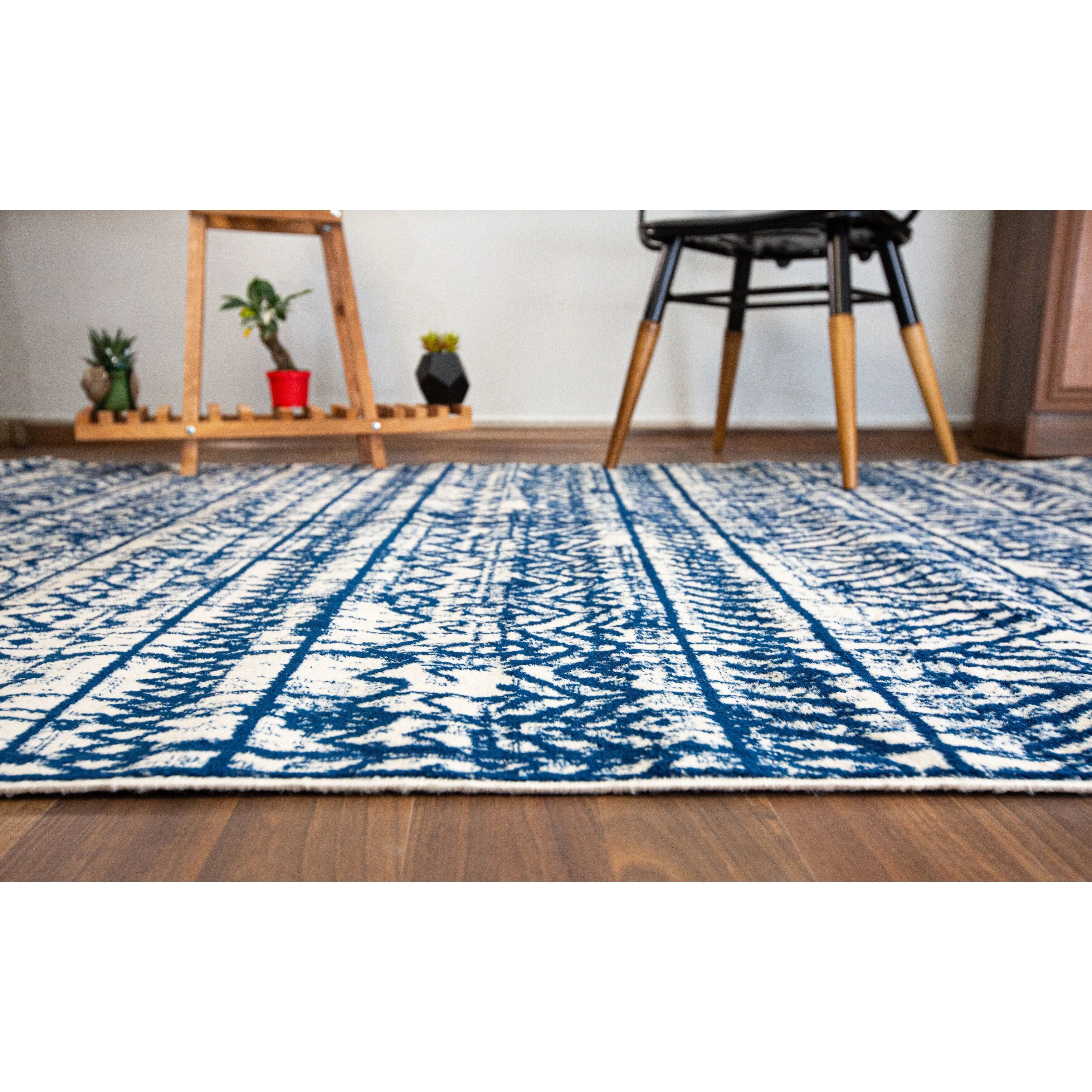 The Curated Nomad Midtown Geometric Distressed Bohemian Rug