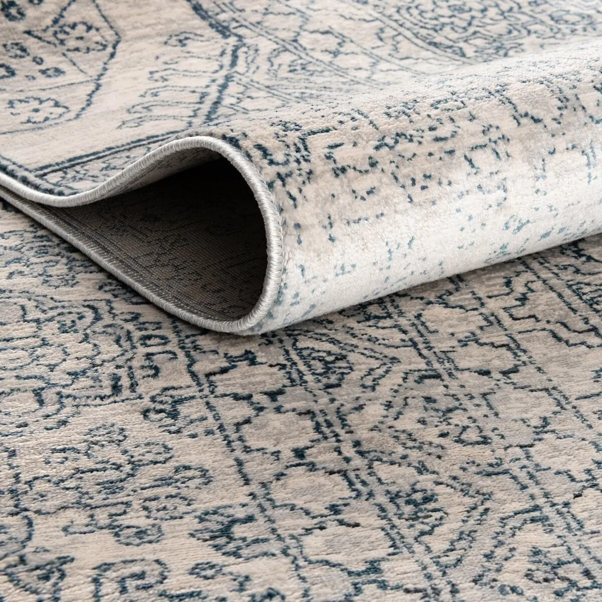 Traditional Haifa Collection Area Rug