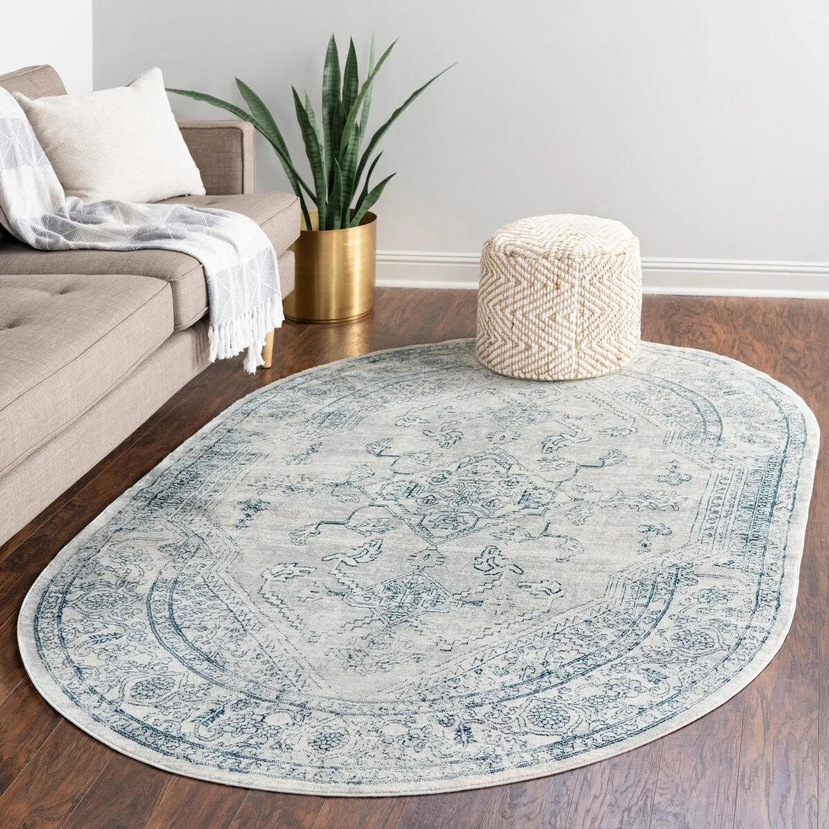 Traditional Haifa Collection Area Rug