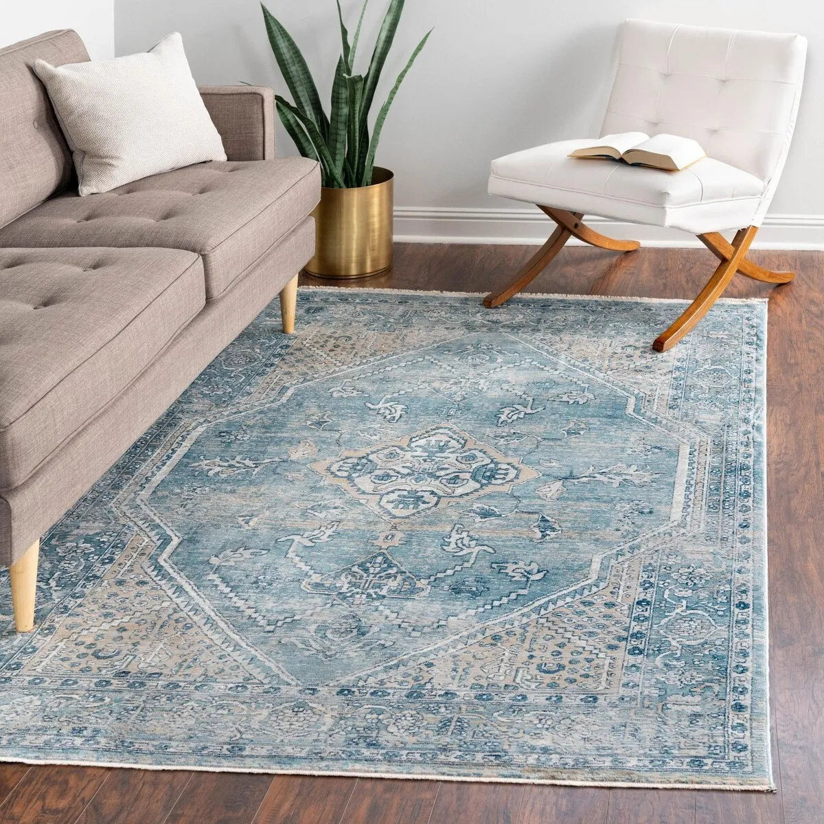 Traditional Haifa Collection Area Rug
