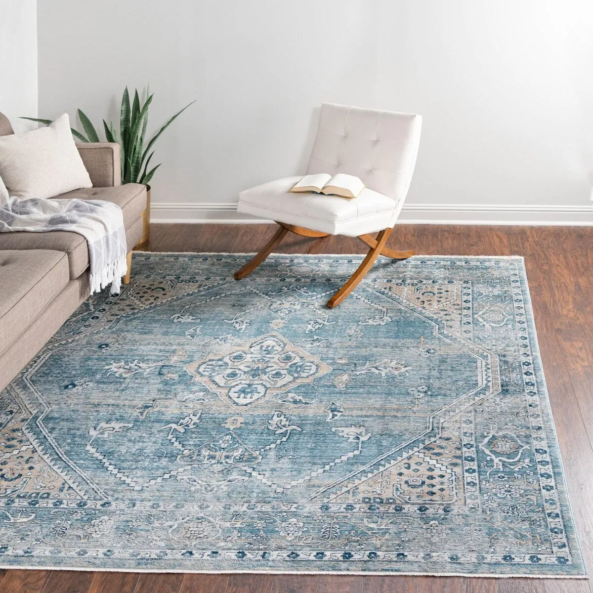 Traditional Haifa Collection Area Rug
