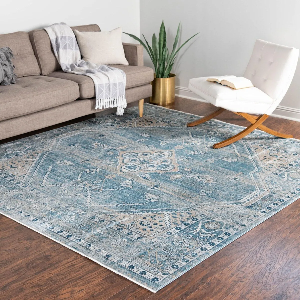 Traditional Haifa Collection Area Rug