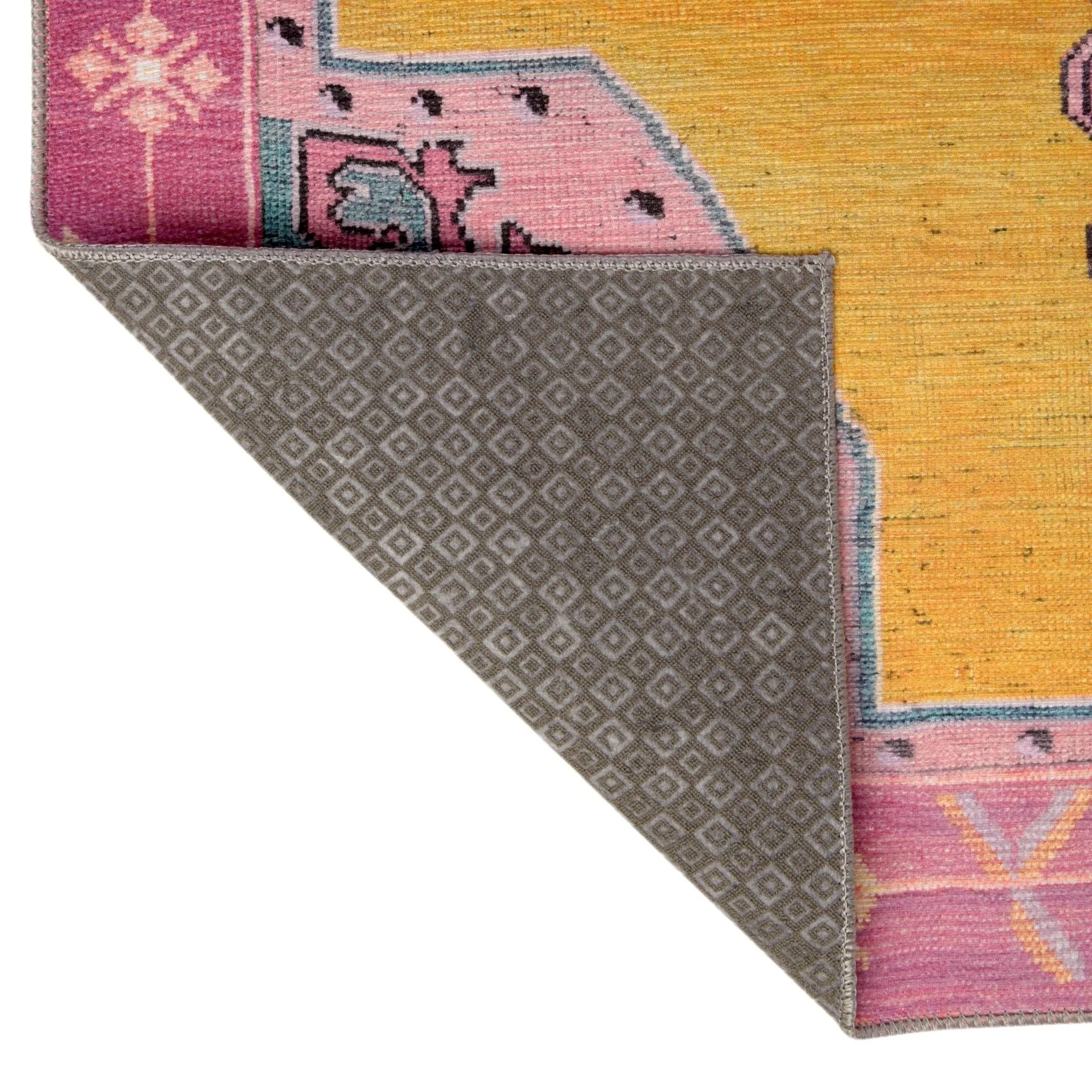 Traditional Rine Collection Area Rug