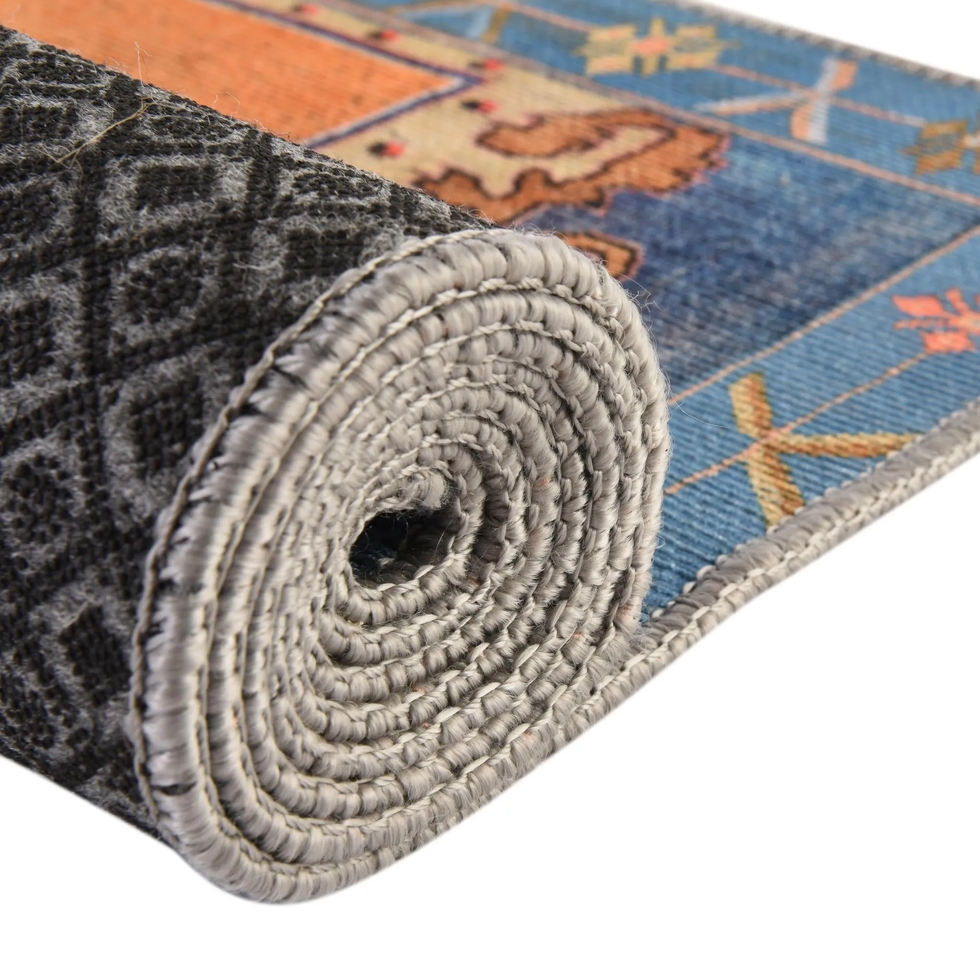 Traditional Rine Collection Area Rug