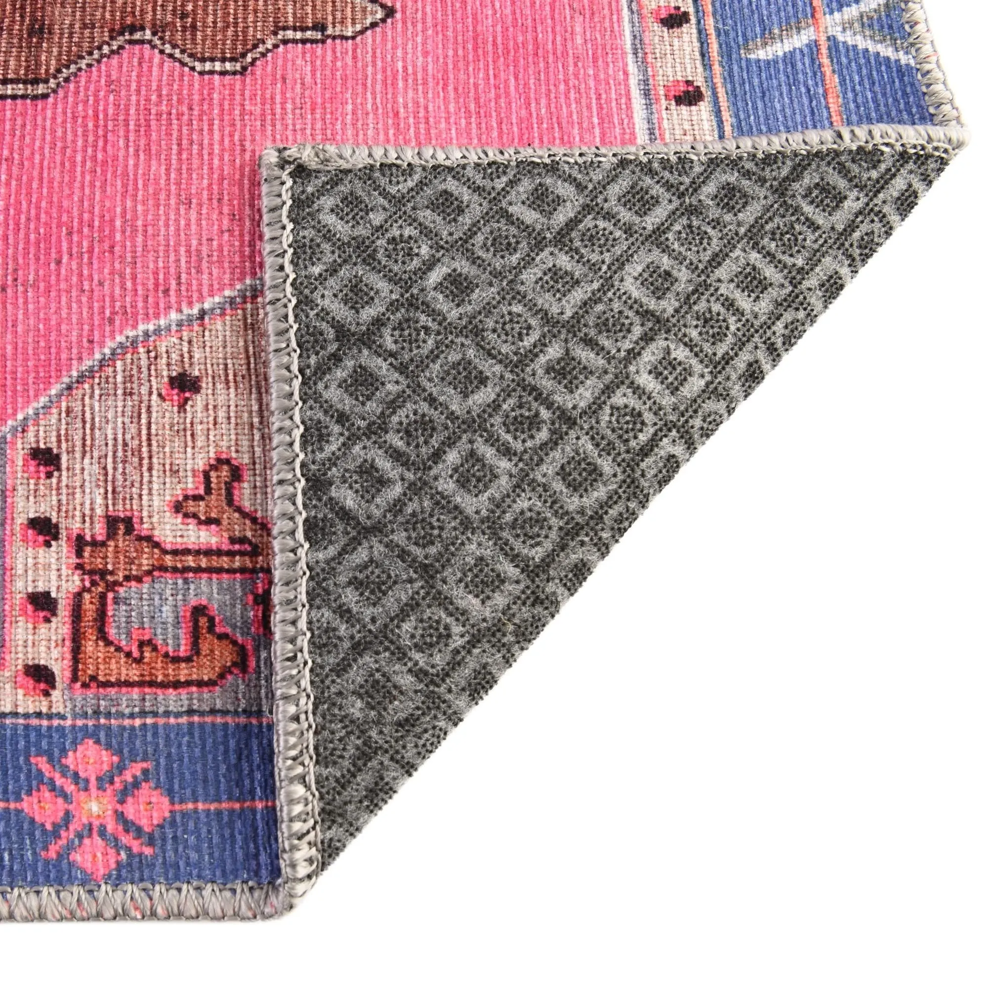 Traditional Rine Collection Area Rug