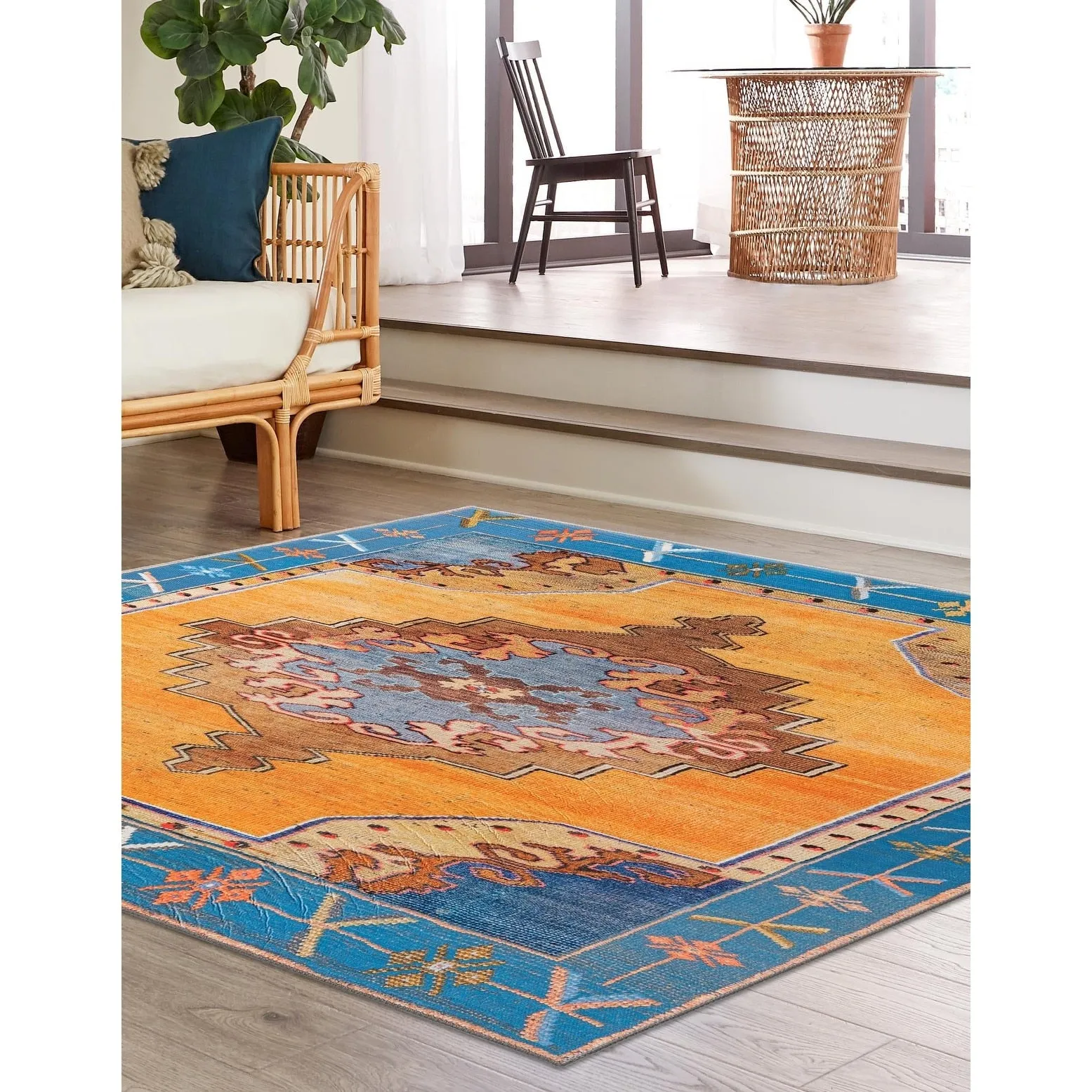 Traditional Rine Collection Area Rug