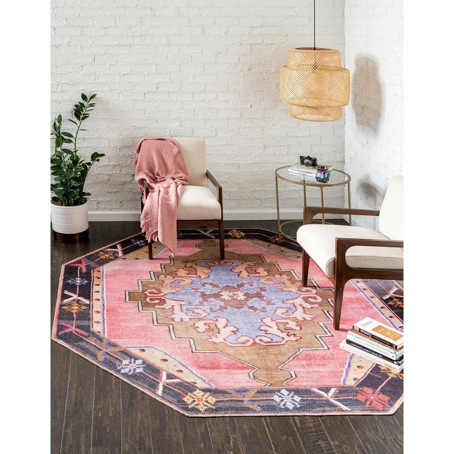 Traditional Rine Collection Area Rug