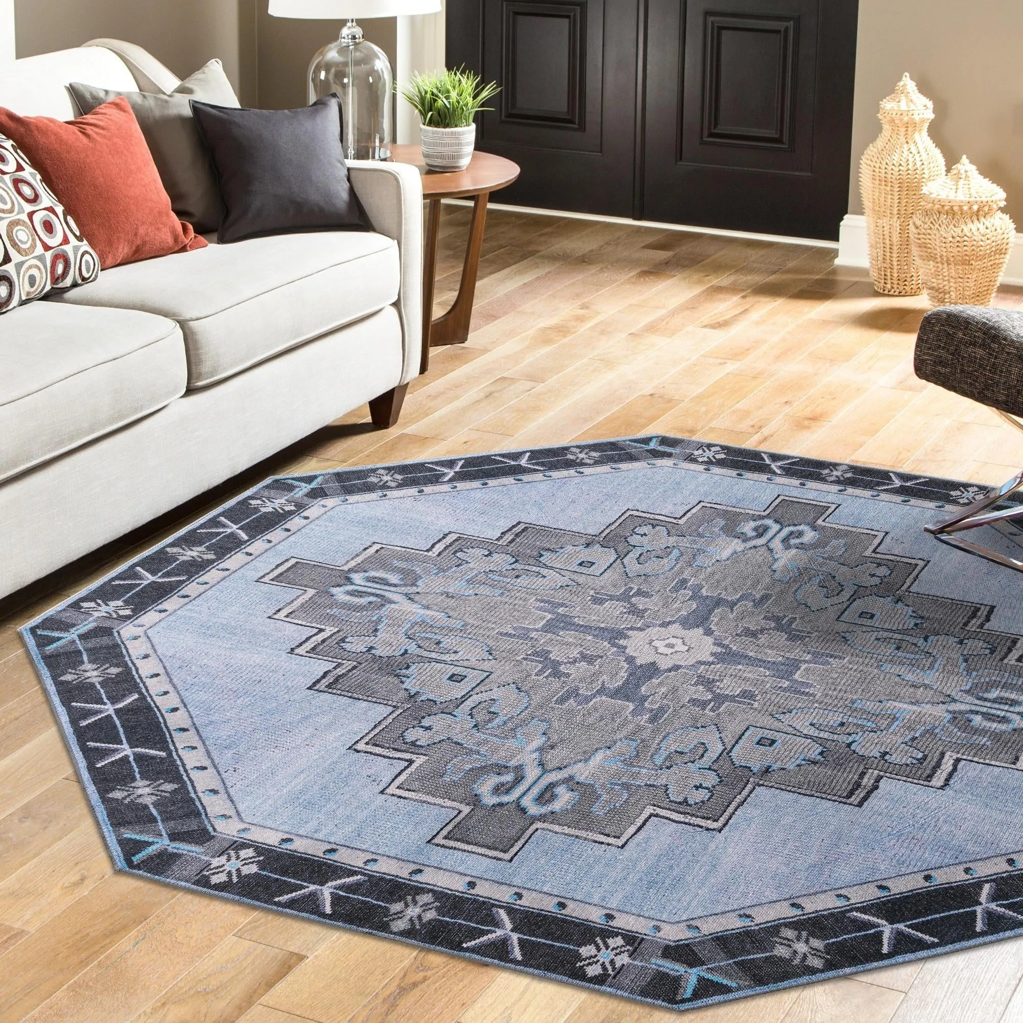 Traditional Rine Collection Area Rug
