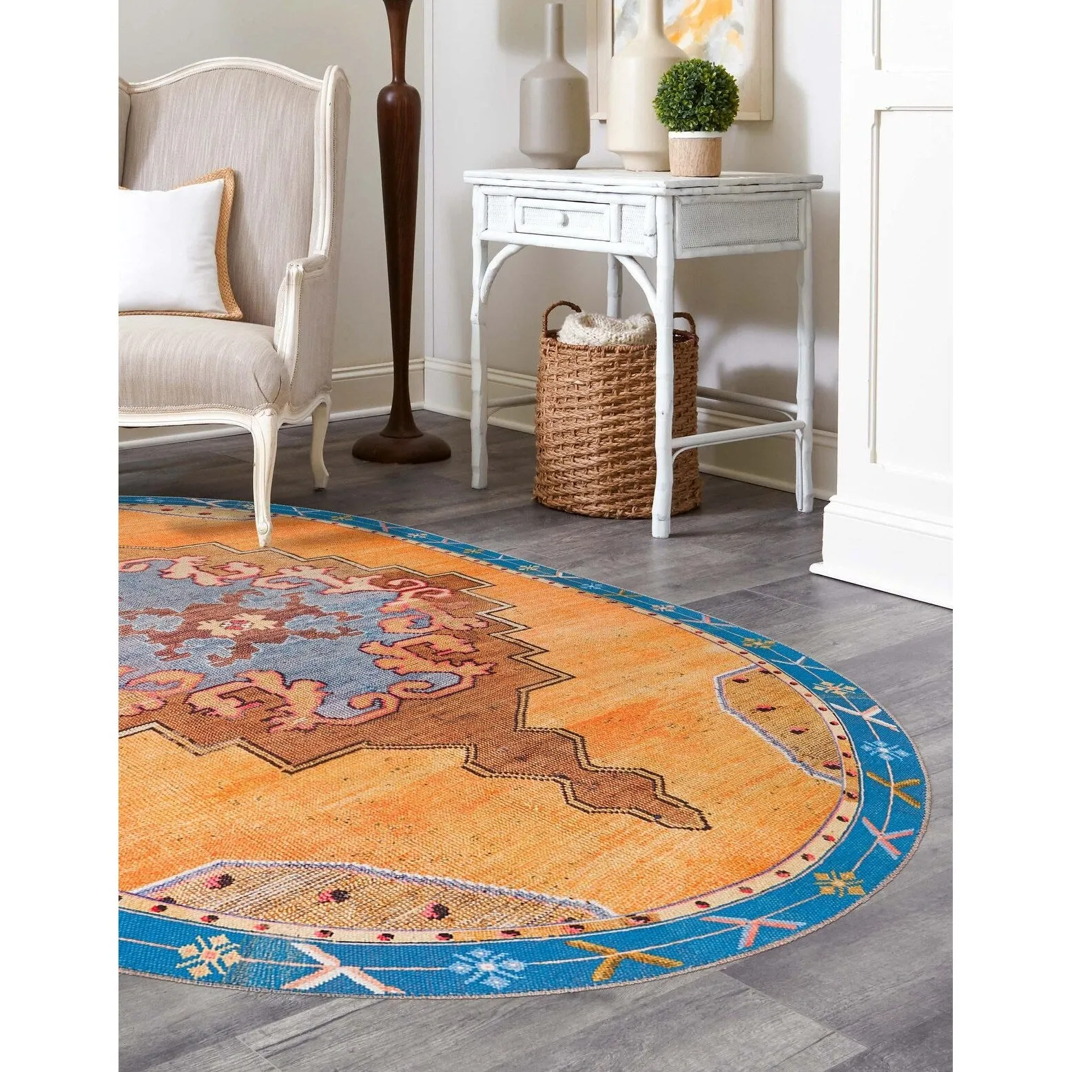 Traditional Rine Collection Area Rug