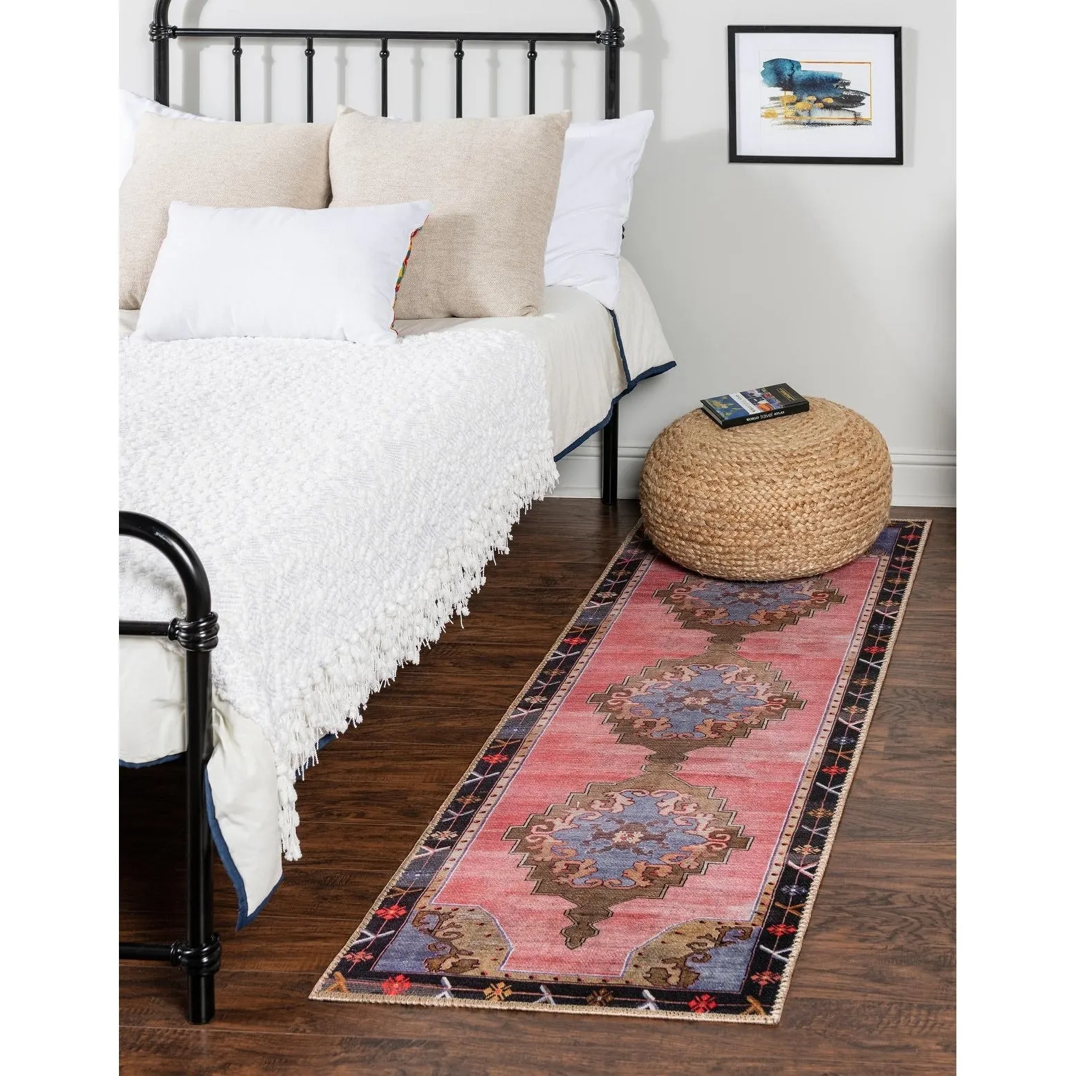 Traditional Rine Collection Area Rug