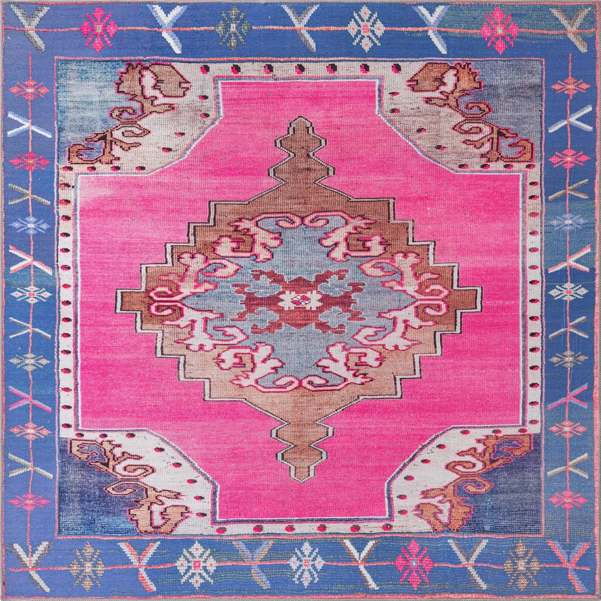 Traditional Rine Collection Area Rug