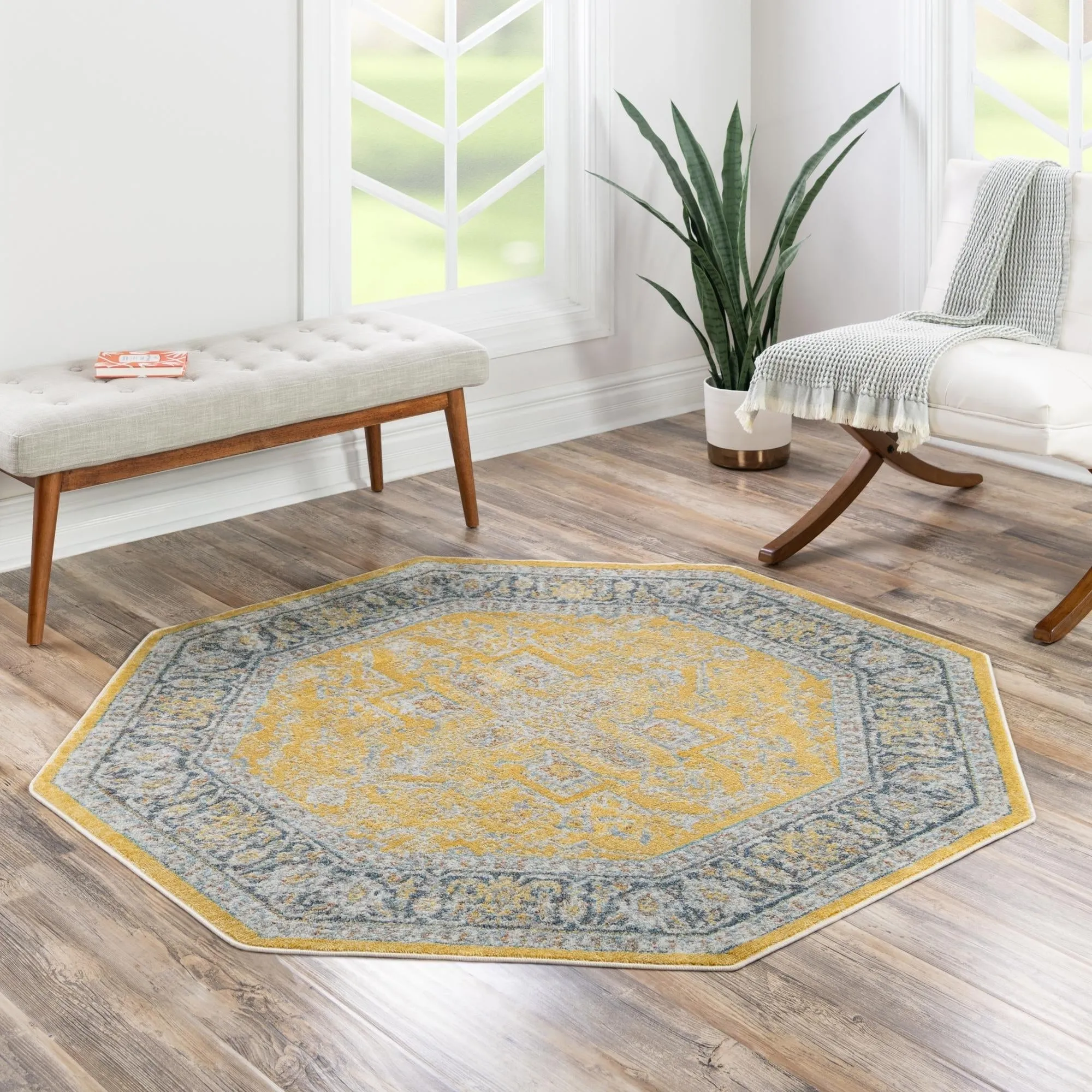 Traditional Samana Collection Area Rug